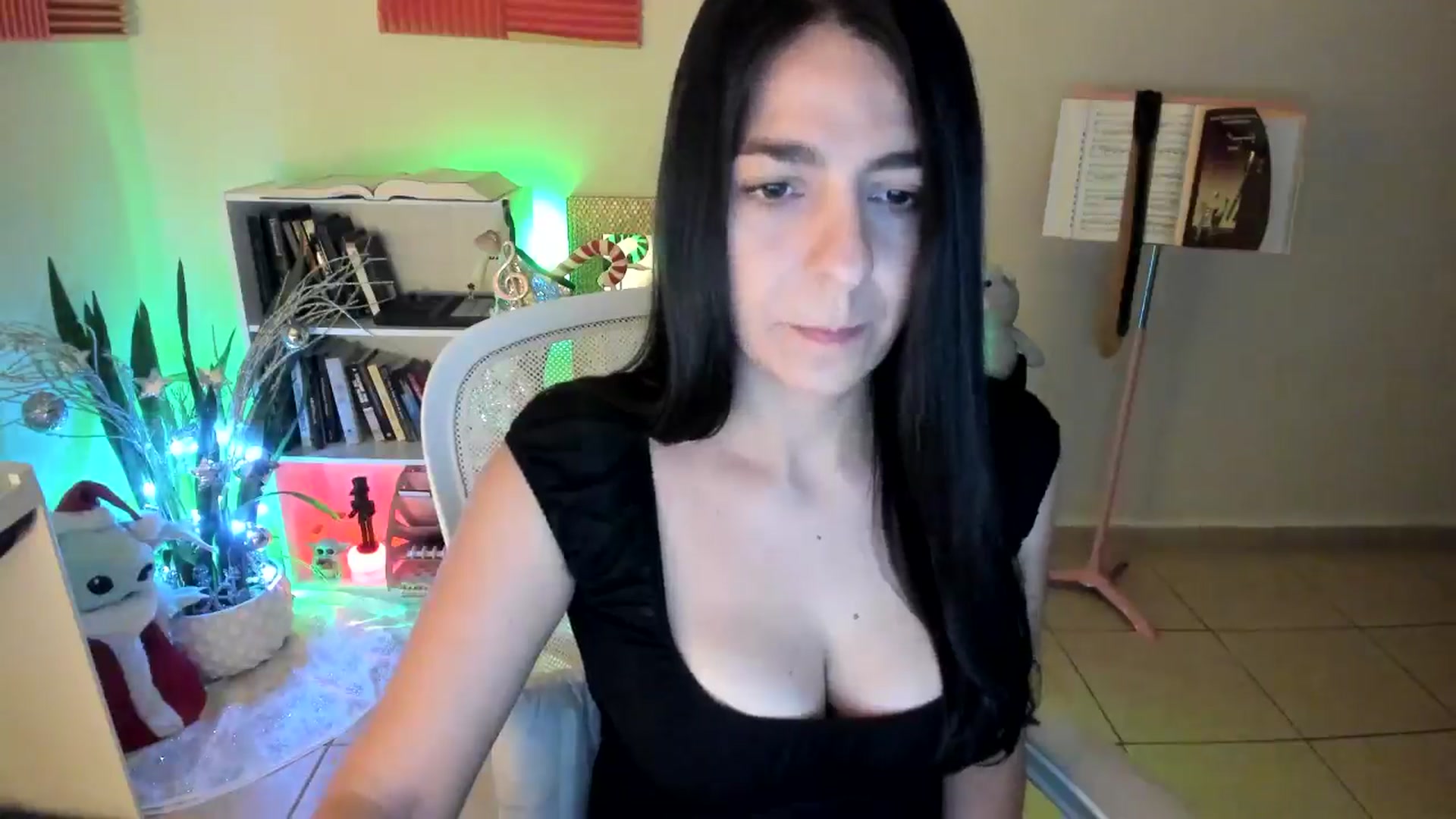 Gallery image thumbnail from anarossanna's myfreecams stream on, 12/07/2024, 02:56 image 11 of 20