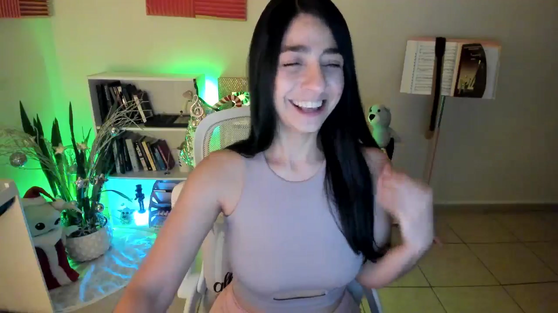 Gallery image thumbnail from anarossanna's myfreecams stream on, 12/09/2024, 02:20 image 7 of 20