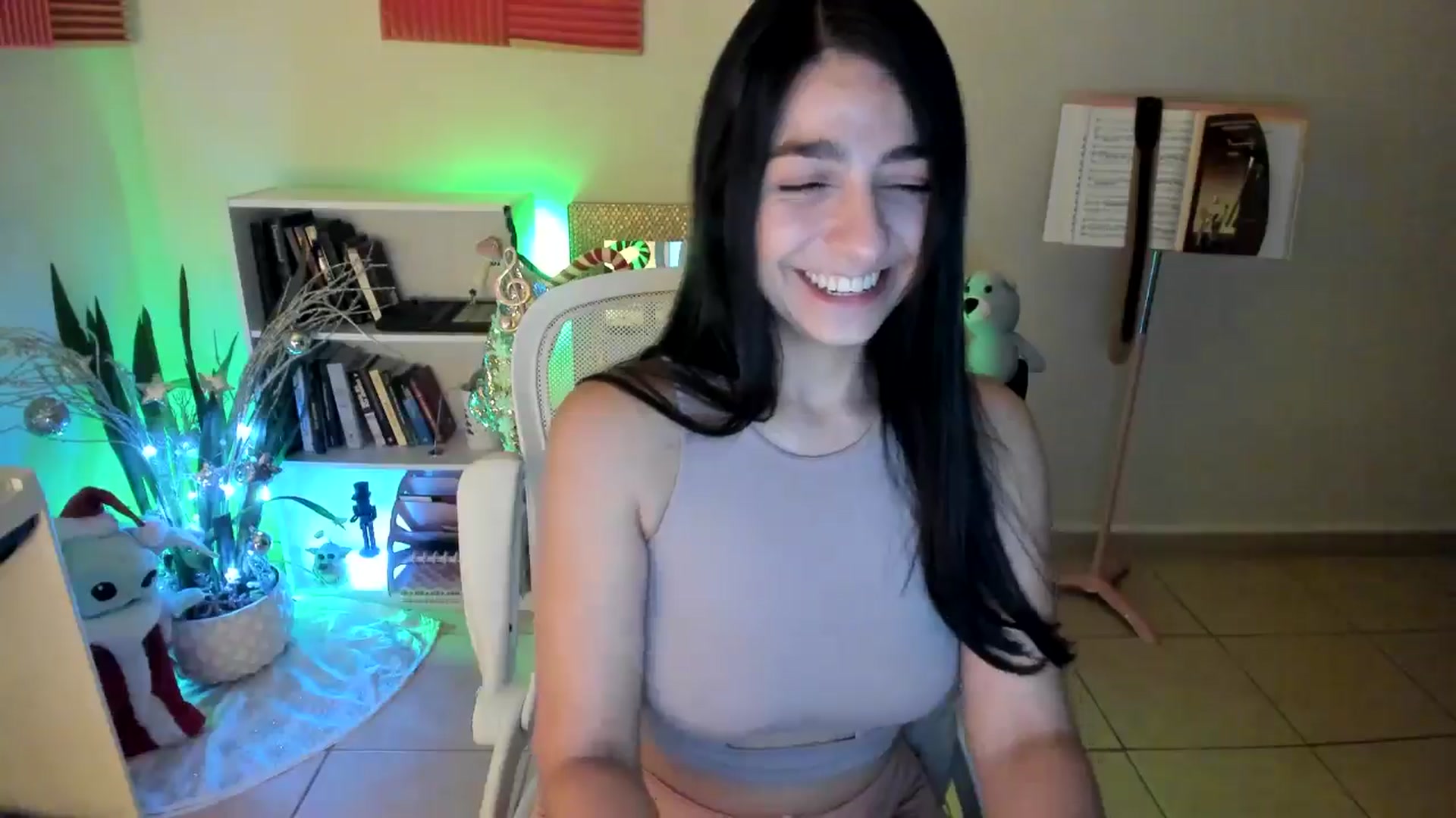 Gallery image thumbnail from anarossanna's myfreecams stream on, 12/09/2024, 02:20 image 15 of 20