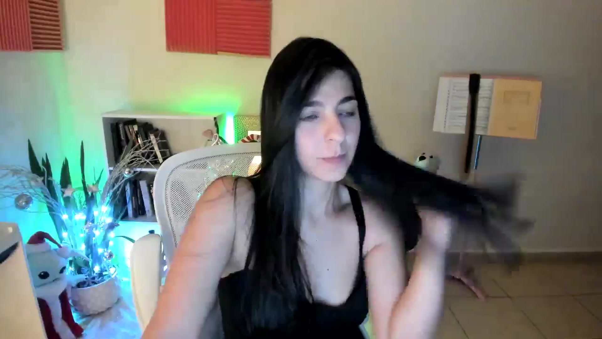 Gallery image thumbnail from anarossanna's myfreecams stream on, 12/10/2024, 03:00 image 19 of 20