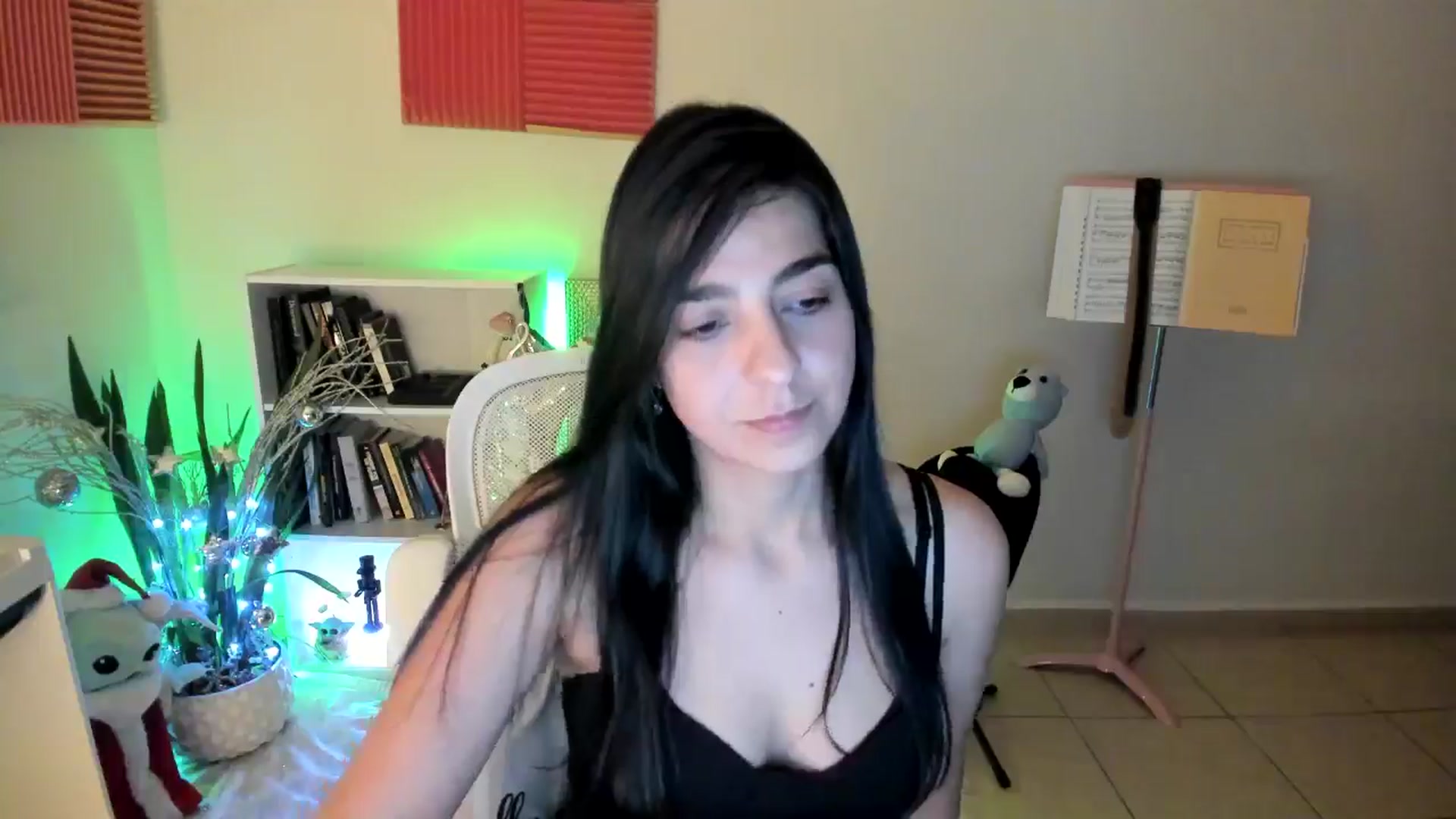 Gallery image thumbnail from anarossanna's myfreecams stream on, 12/10/2024, 03:00 image 18 of 20