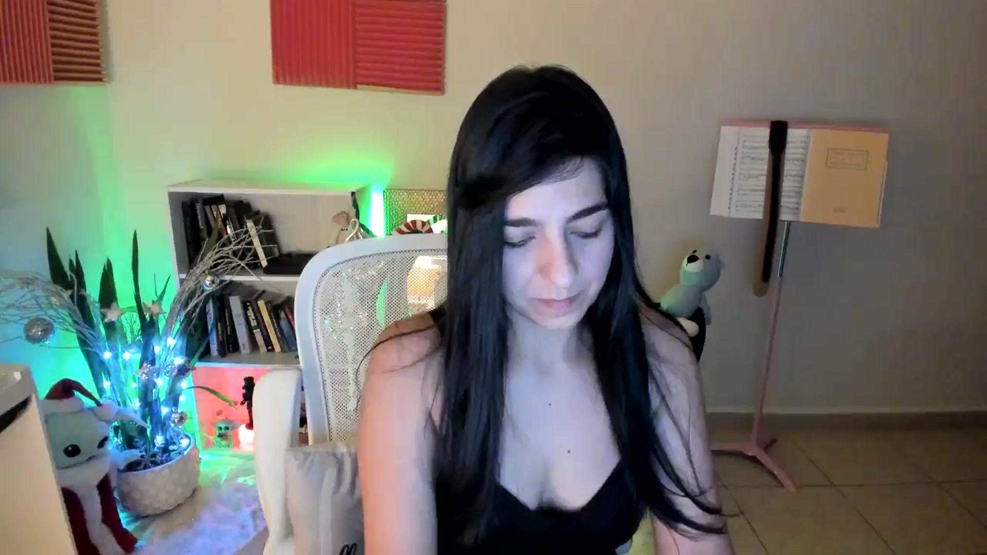 Gallery image thumbnail from anarossanna's myfreecams stream on, 12/10/2024, 03:00 image 16 of 20