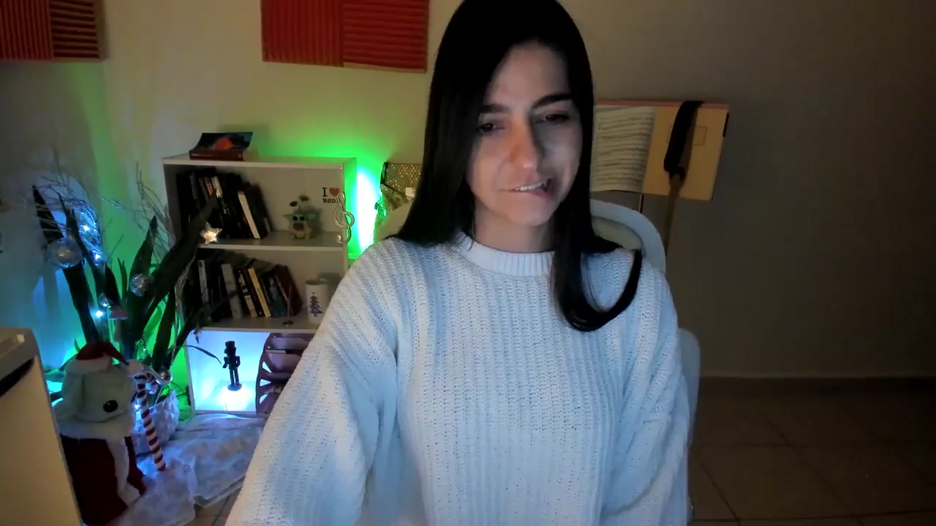 Gallery image thumbnail from anarossanna's myfreecams stream on, 12/19/2024, 01:56 image 7 of 20