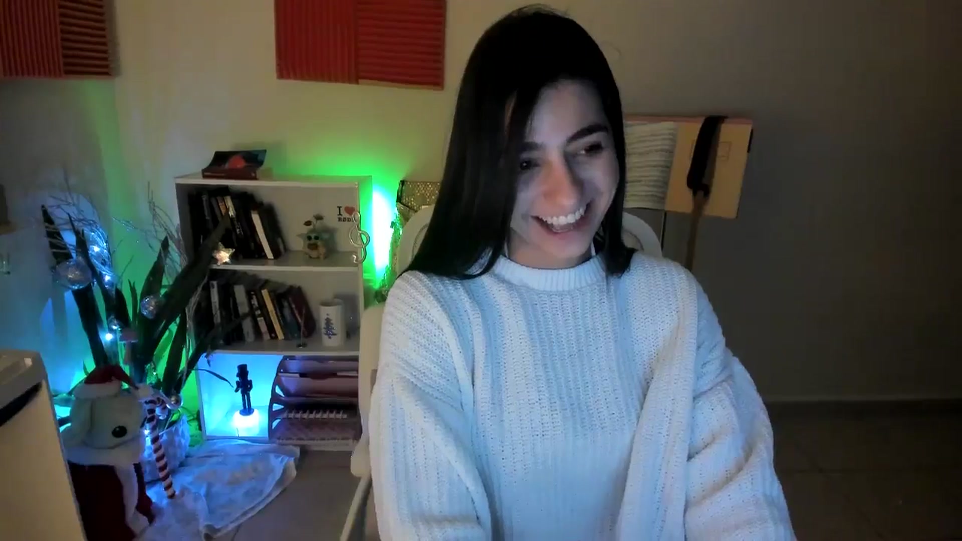 Gallery image thumbnail from anarossanna's myfreecams stream on, 12/19/2024, 01:56 image 2 of 20