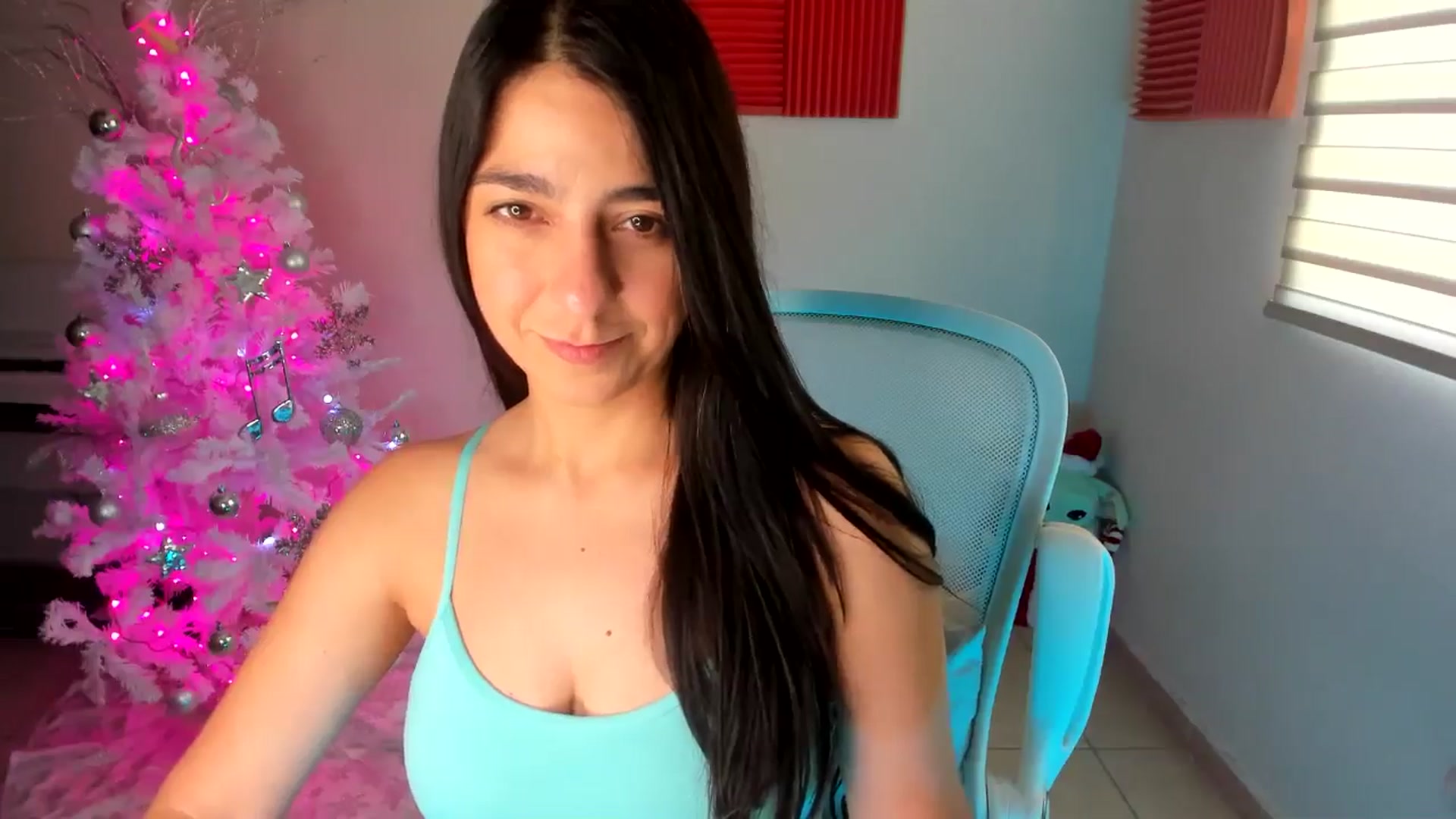 Gallery image thumbnail from anarossanna's myfreecams stream on, 01/04/2025, 22:27 image 9 of 20