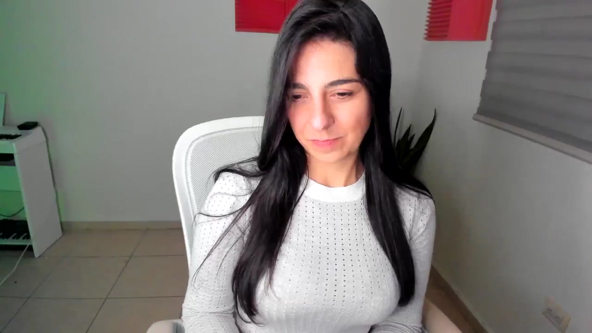 Gallery image thumbnail from anarossanna's myfreecams stream on, 01/16/2025, 05:36 image 9 of 20