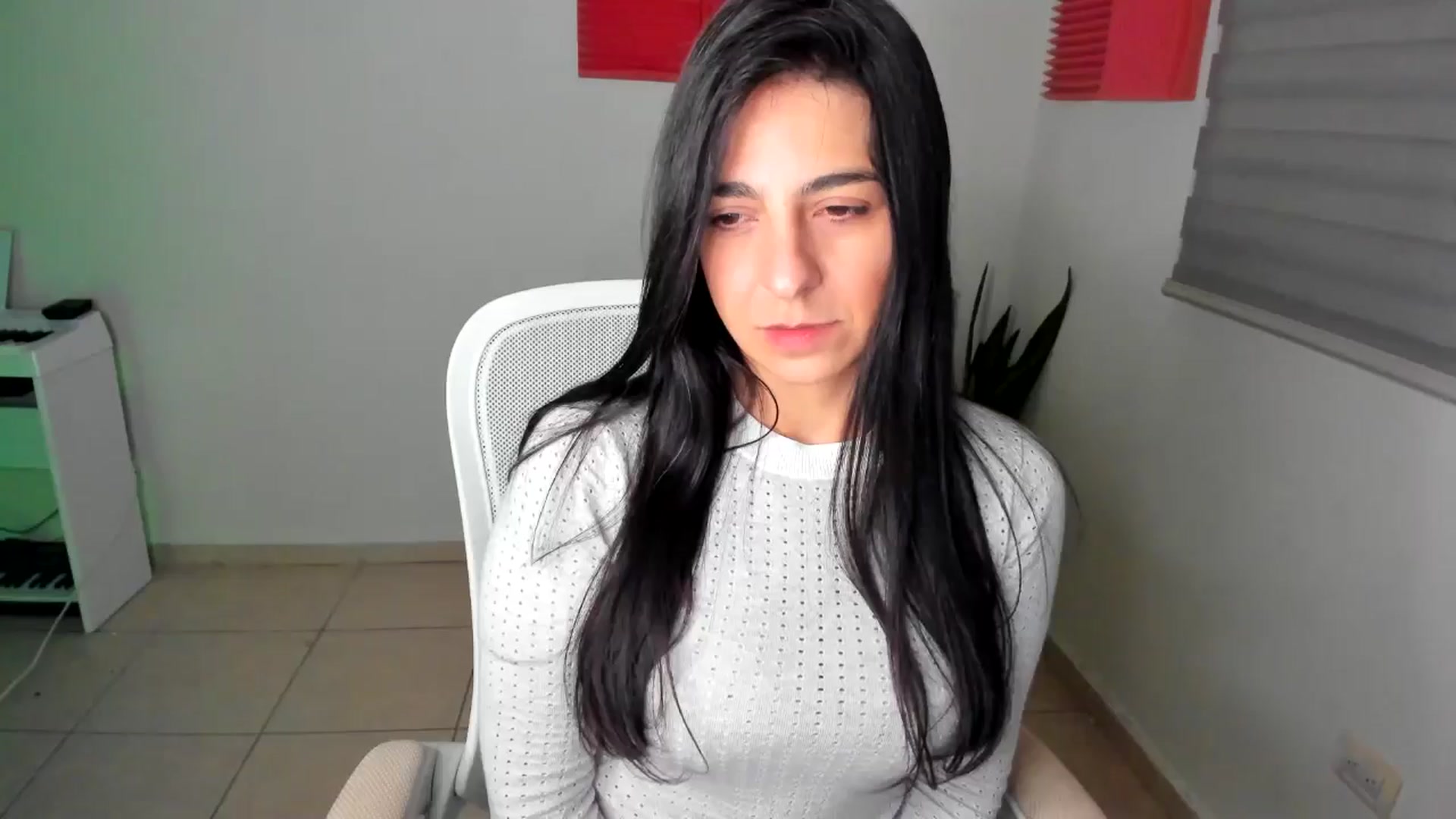 Gallery image thumbnail from anarossanna's myfreecams stream on, 01/16/2025, 05:36 image 2 of 20