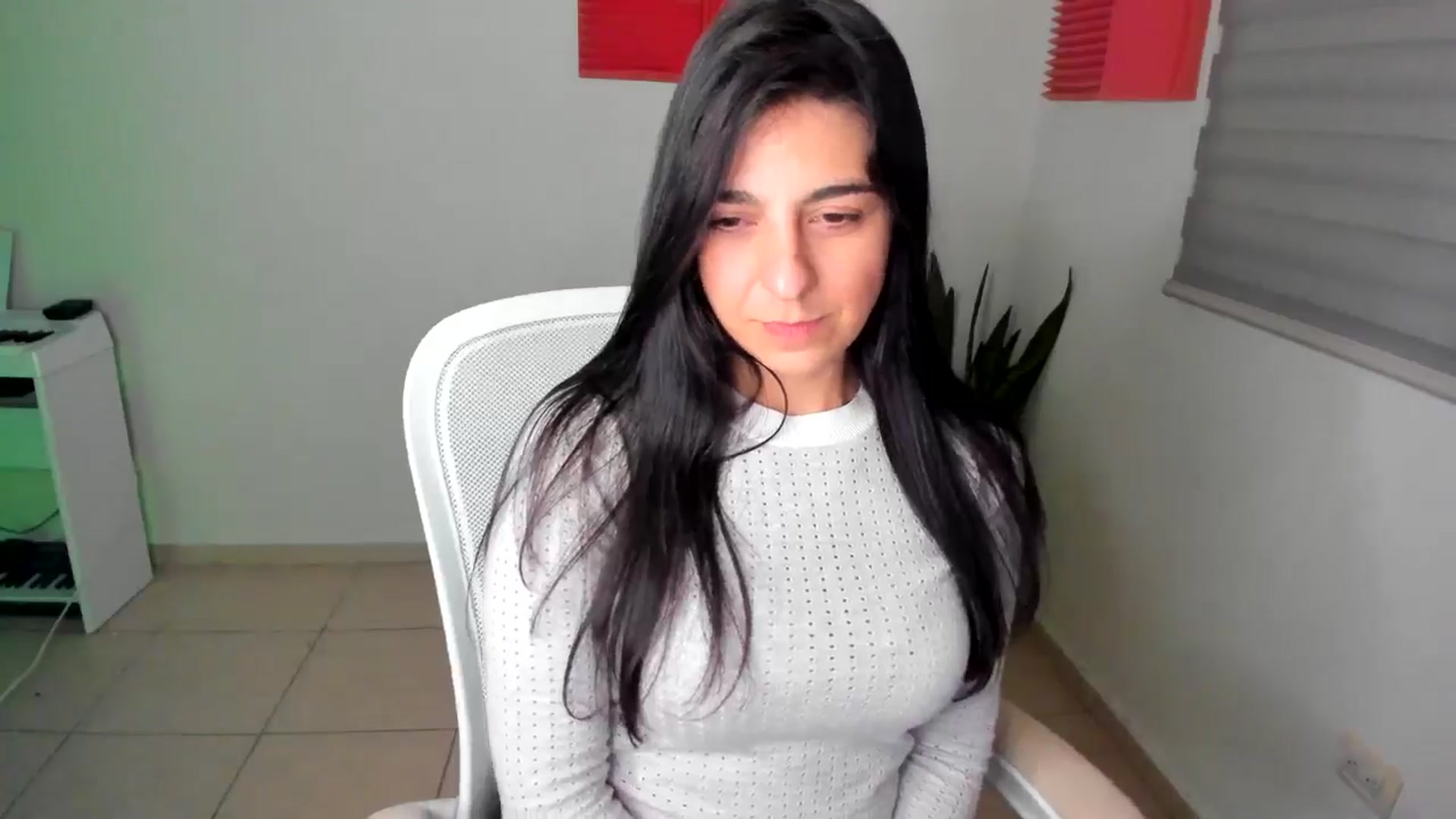 Gallery image thumbnail from anarossanna's myfreecams stream on, 01/16/2025, 05:36 image 7 of 20
