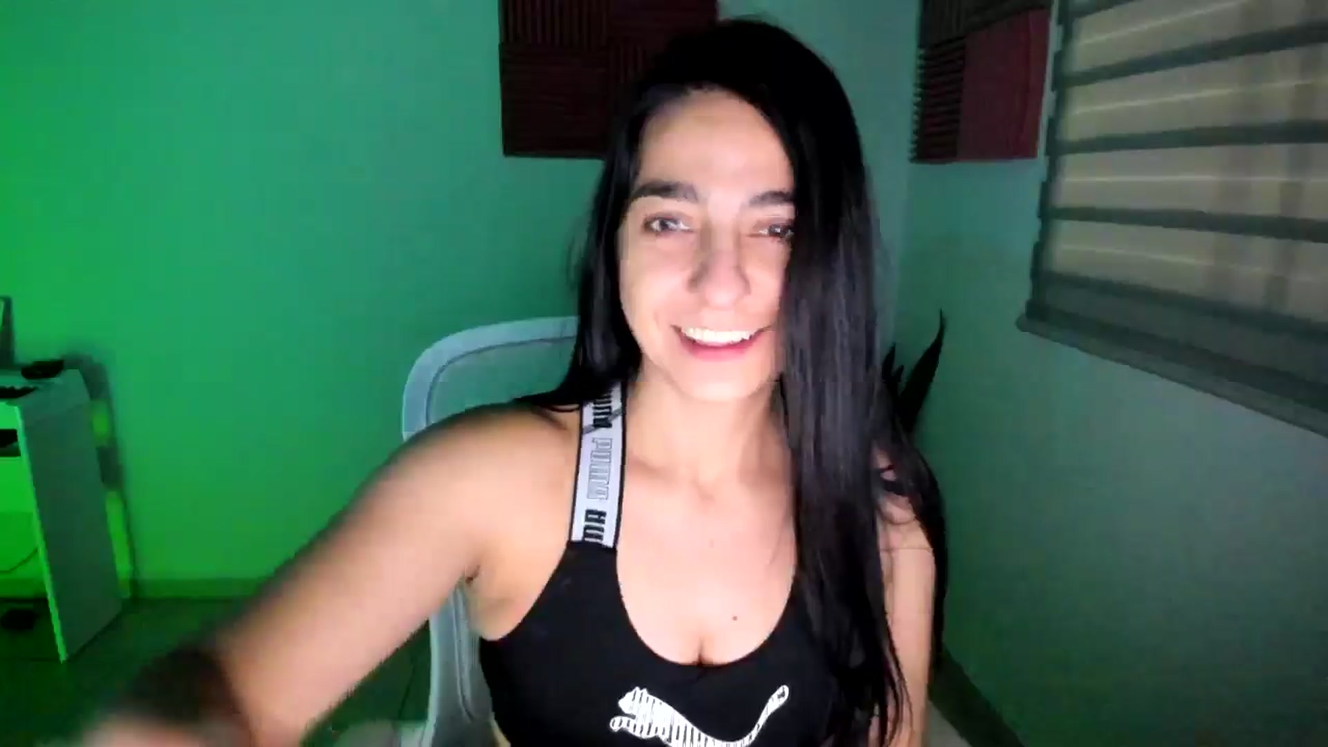 Gallery image thumbnail from anarossanna's myfreecams stream on, 01/25/2025, 06:53 image 17 of 20