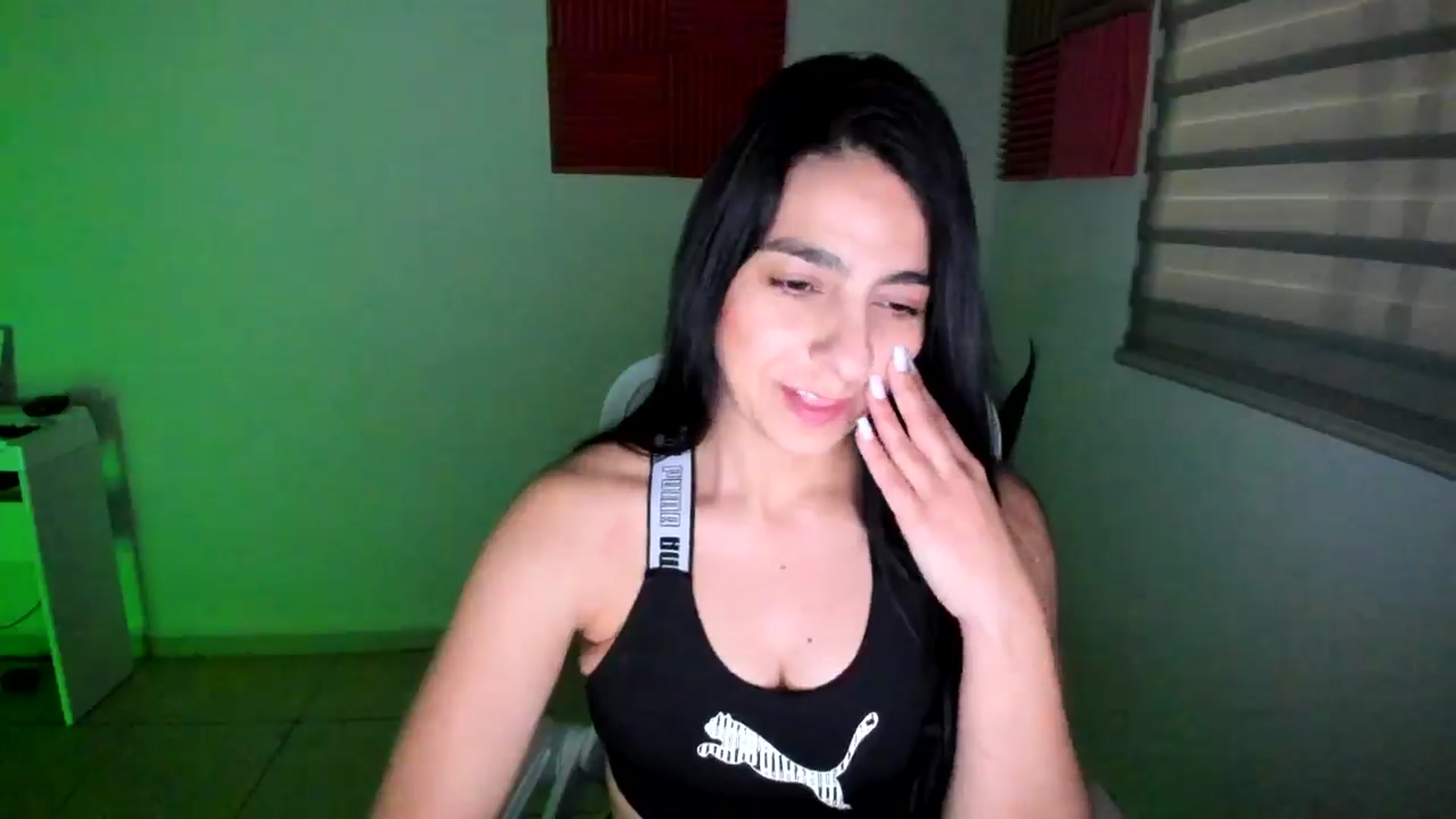 Gallery image thumbnail from anarossanna's myfreecams stream on, 01/25/2025, 06:53 image 5 of 20