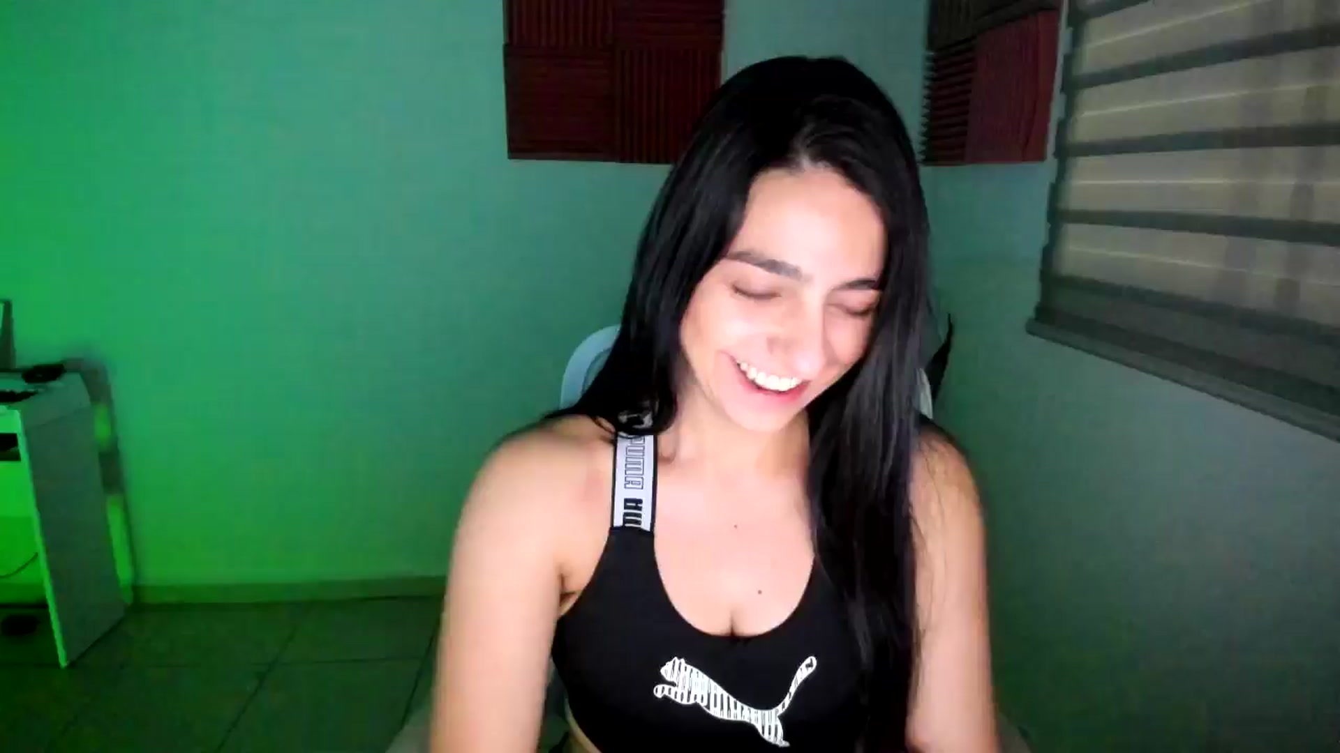 Gallery image thumbnail from anarossanna's myfreecams stream on, 01/25/2025, 06:53 image 6 of 20