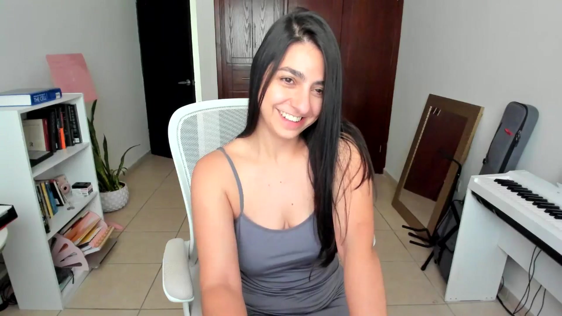 Gallery image thumbnail from anarossanna's myfreecams stream on, 02/10/2025, 20:02 image 20 of 20