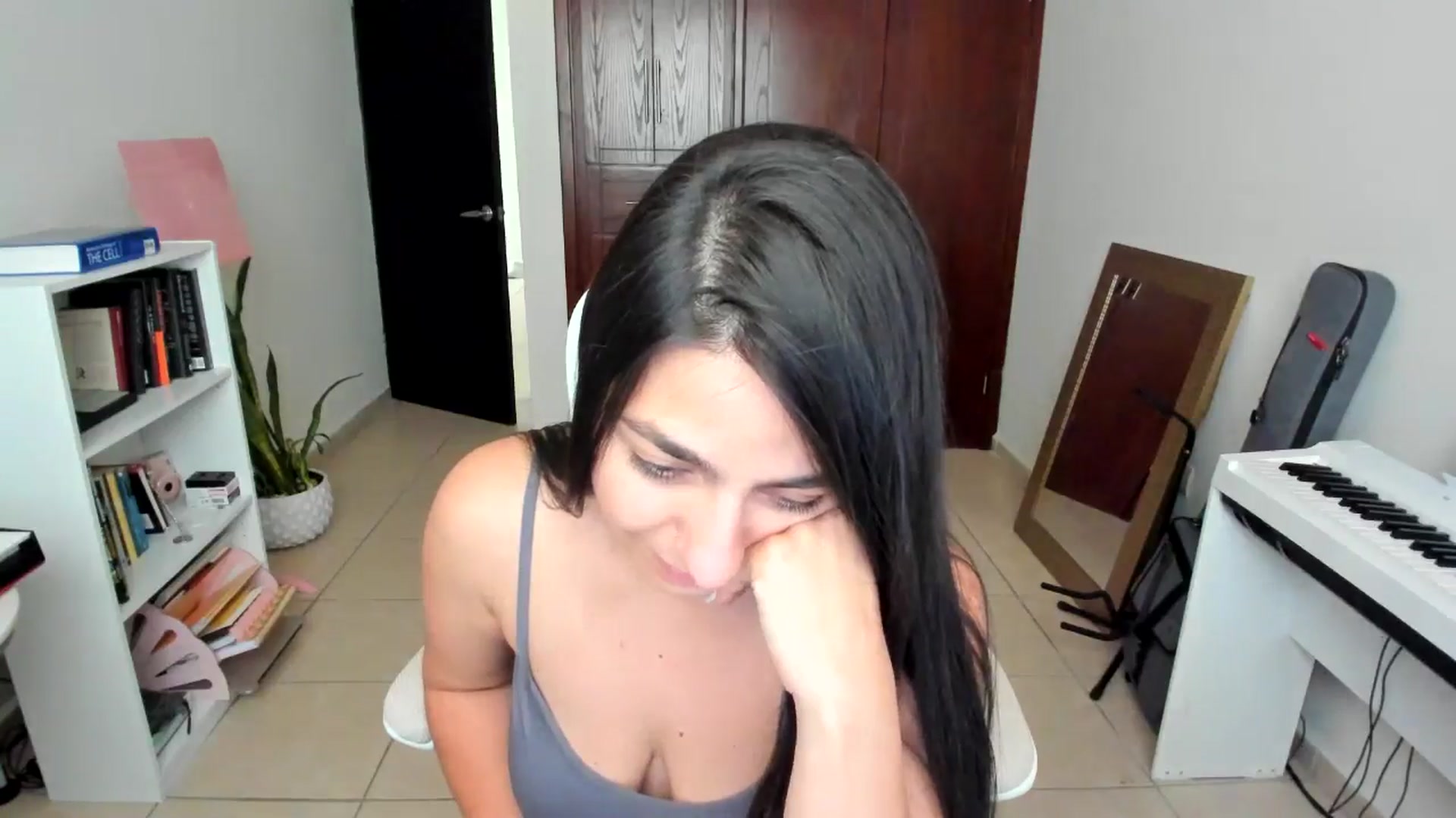 Gallery image thumbnail from anarossanna's myfreecams stream on, 02/10/2025, 20:02 image 16 of 20