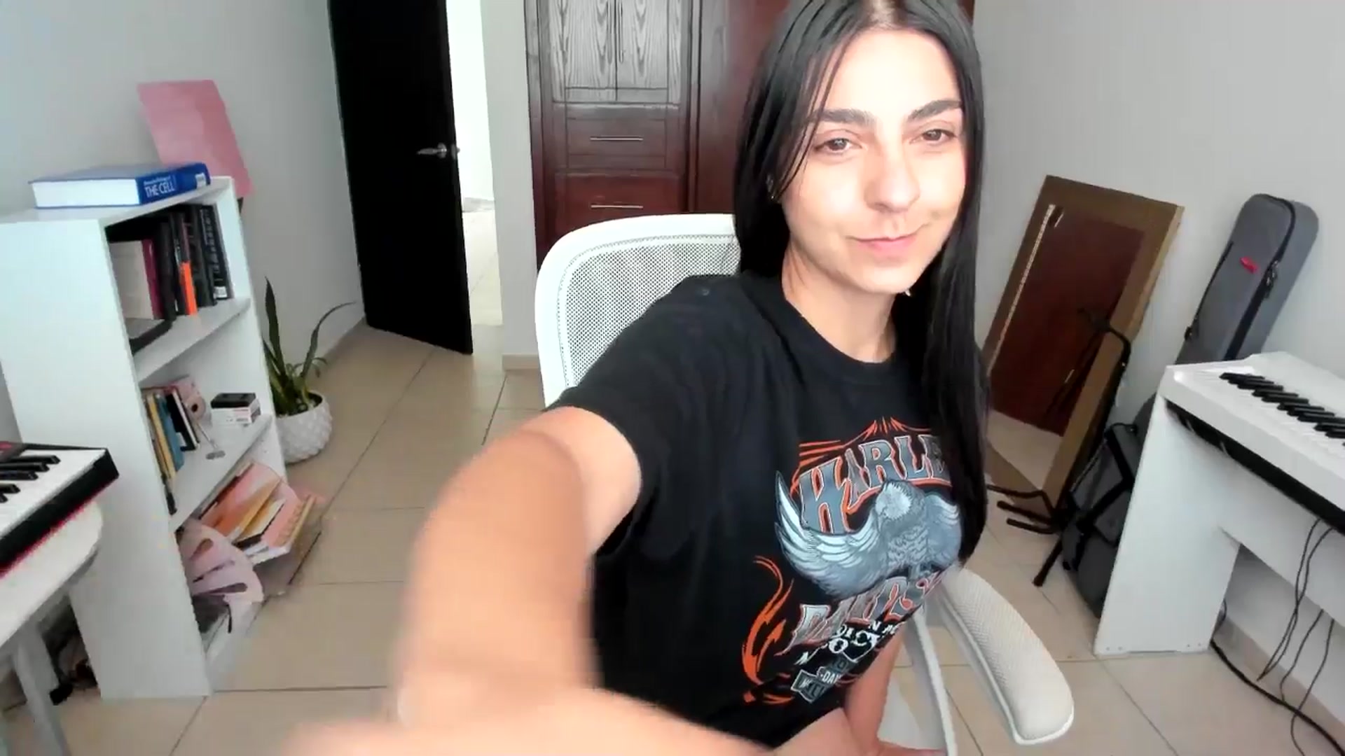 Gallery image thumbnail from anarossanna's myfreecams stream on, 02/11/2025, 19:27 image 4 of 20