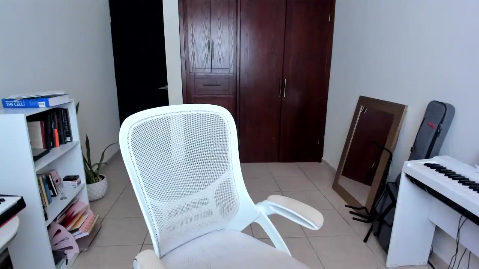 Gallery image thumbnail from anarossanna's myfreecams stream on, 03/04/2025, 19:36 image 5 of 20