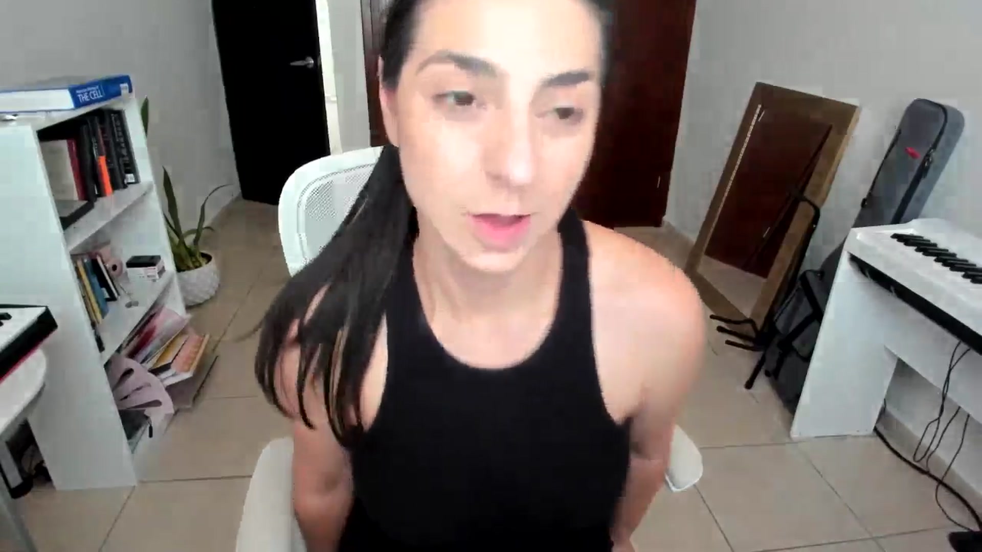 Gallery image thumbnail from anarossanna's myfreecams stream on, 03/07/2025, 19:19 image 5 of 20