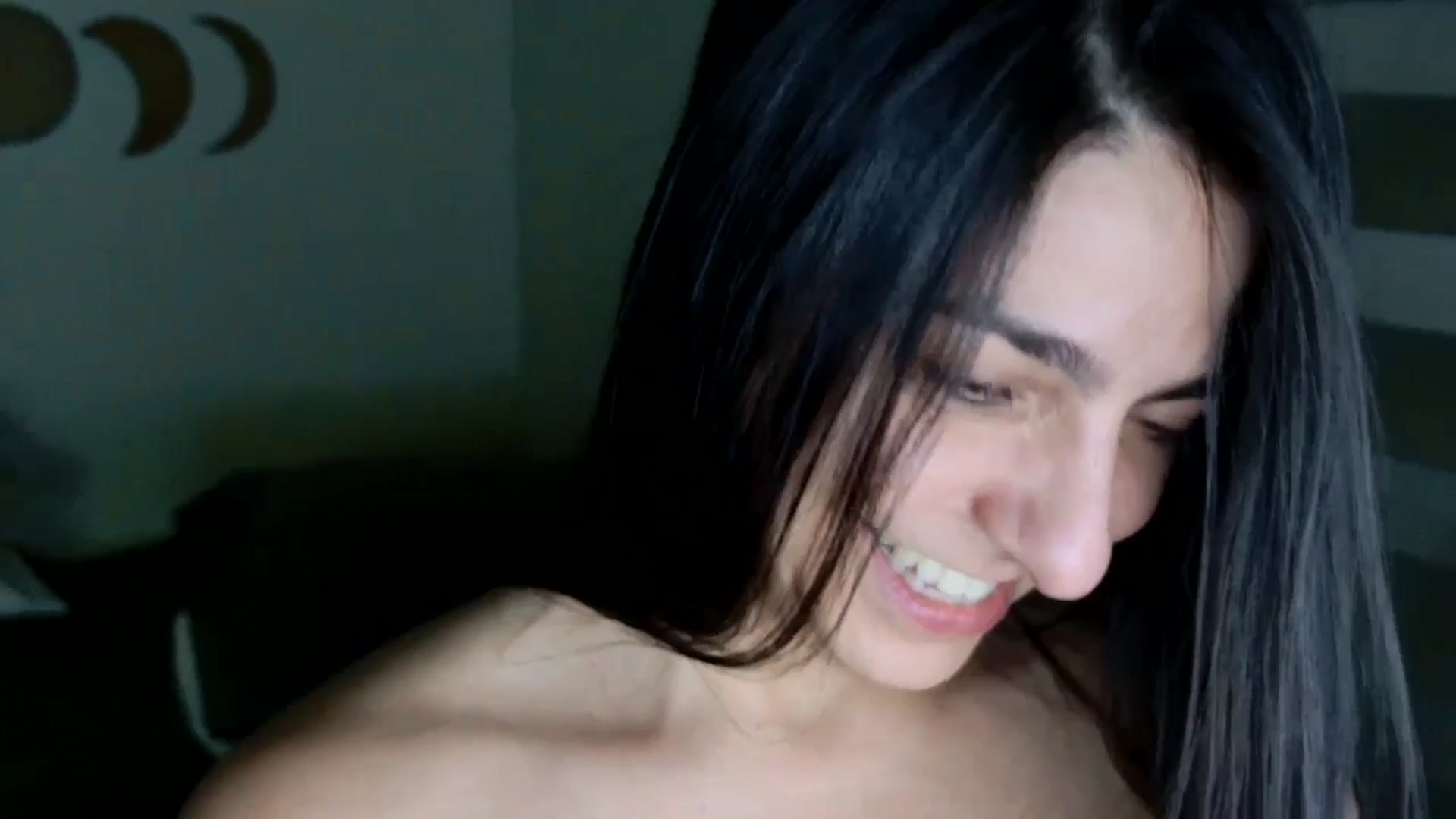 Gallery image thumbnail from anarossanna's myfreecams stream on, 03/09/2025, 06:18 image 8 of 20