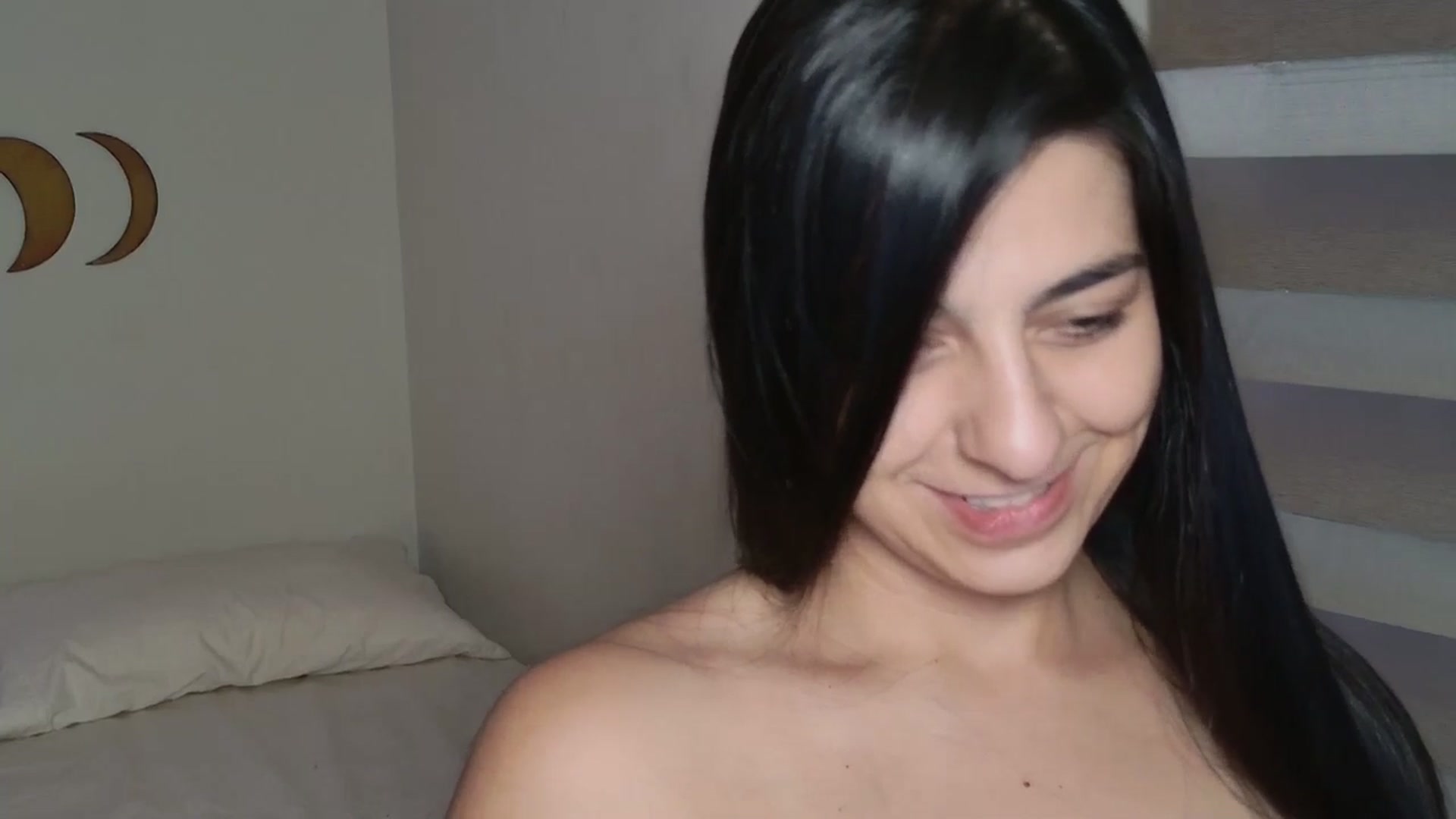 Gallery image thumbnail from anarossanna's myfreecams stream on, 04/14/2025, 03:14 image 12 of 20