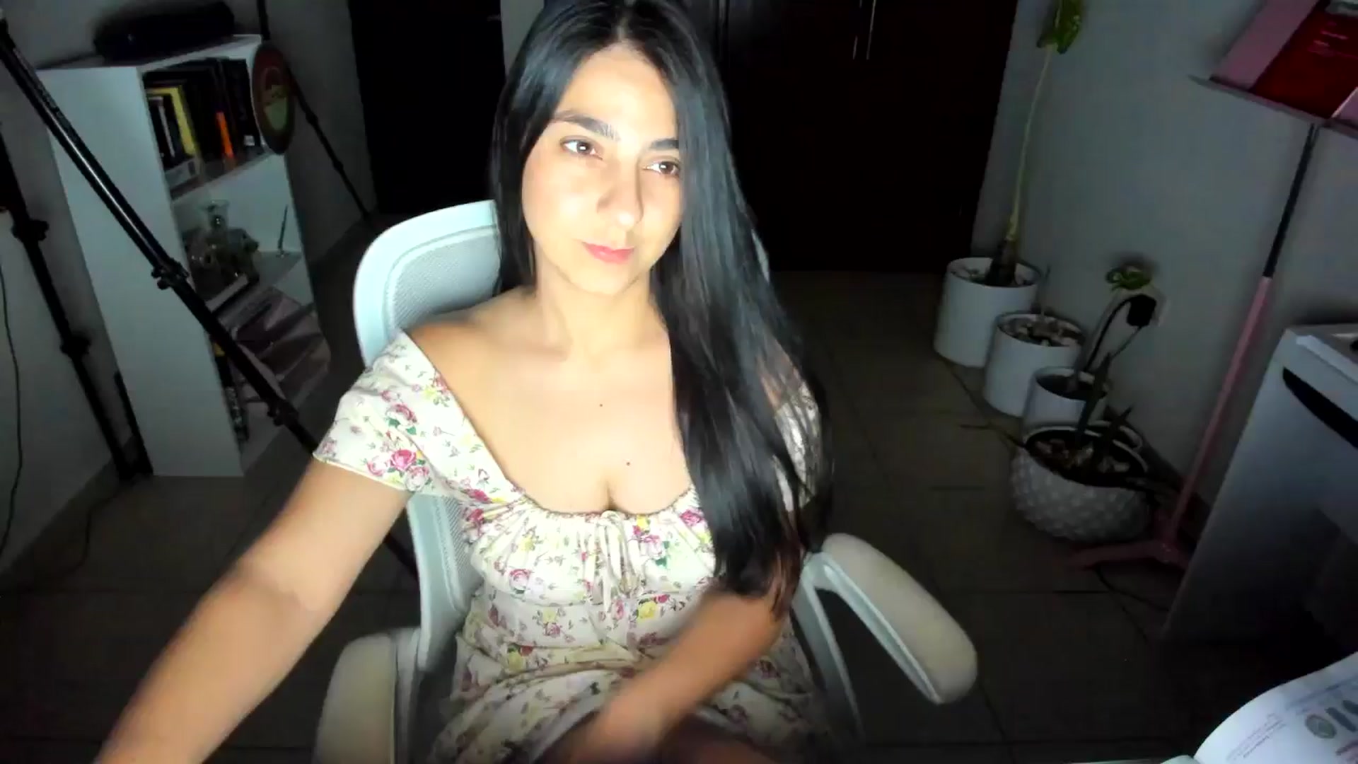 Gallery image thumbnail from anarossanna's myfreecams stream on, 06/12/2025, 04:41 image 16 of 20
