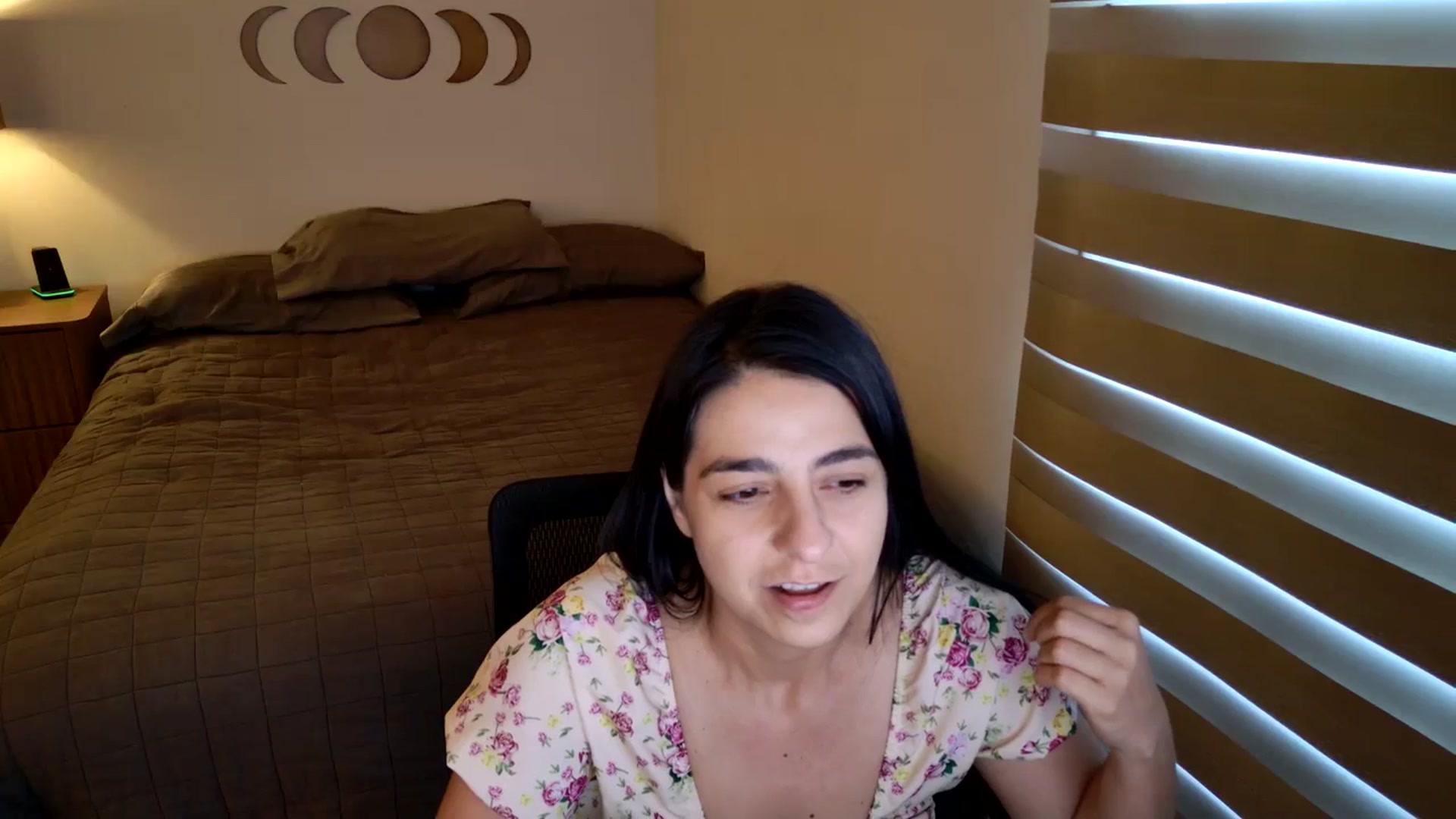 Gallery image thumbnail from anarossanna's myfreecams stream on, 06/24/2025, 01:30 image 16 of 20