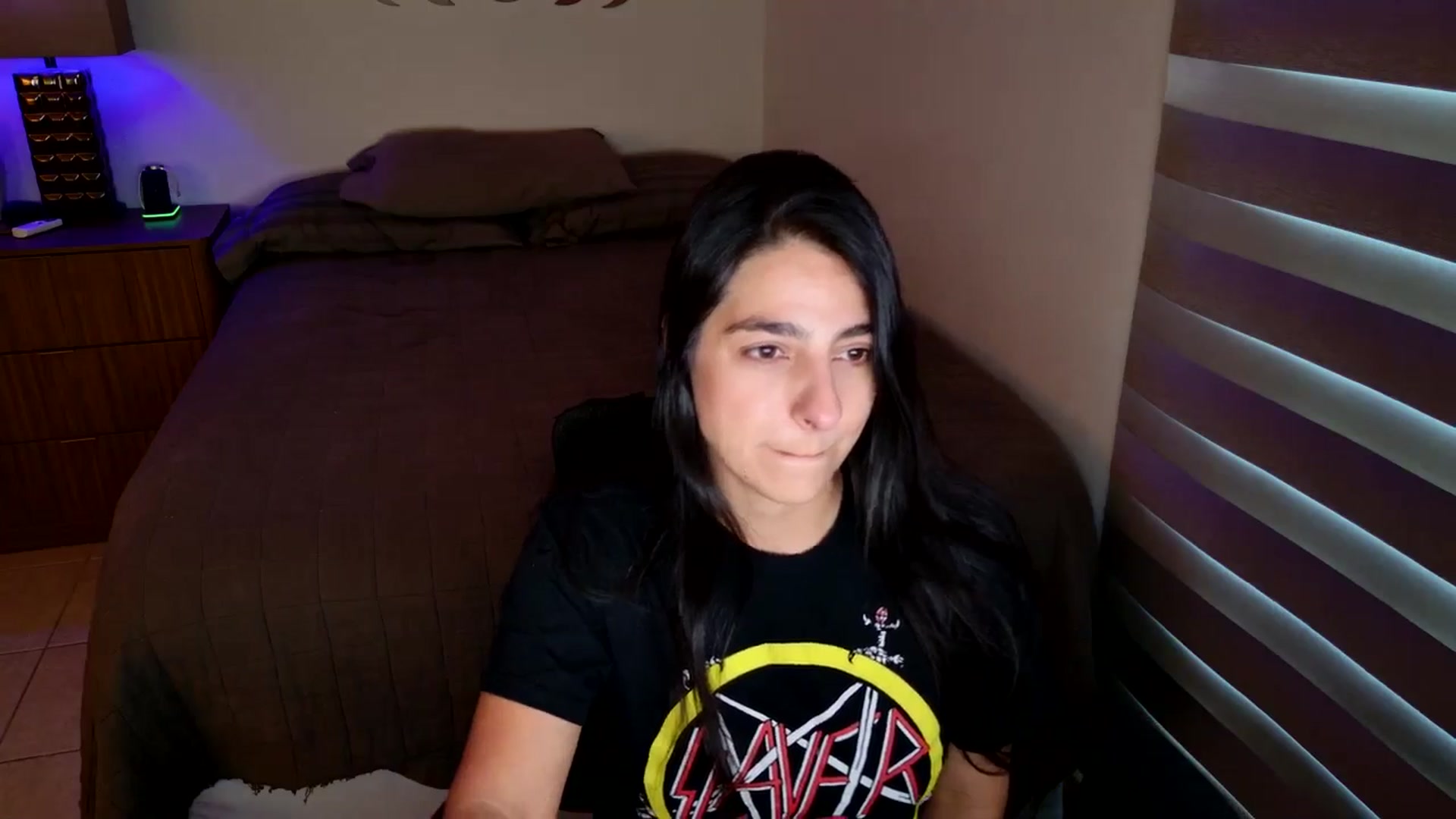 Gallery image thumbnail from anarossanna's myfreecams stream on, 06/25/2025, 01:31 image 18 of 20
