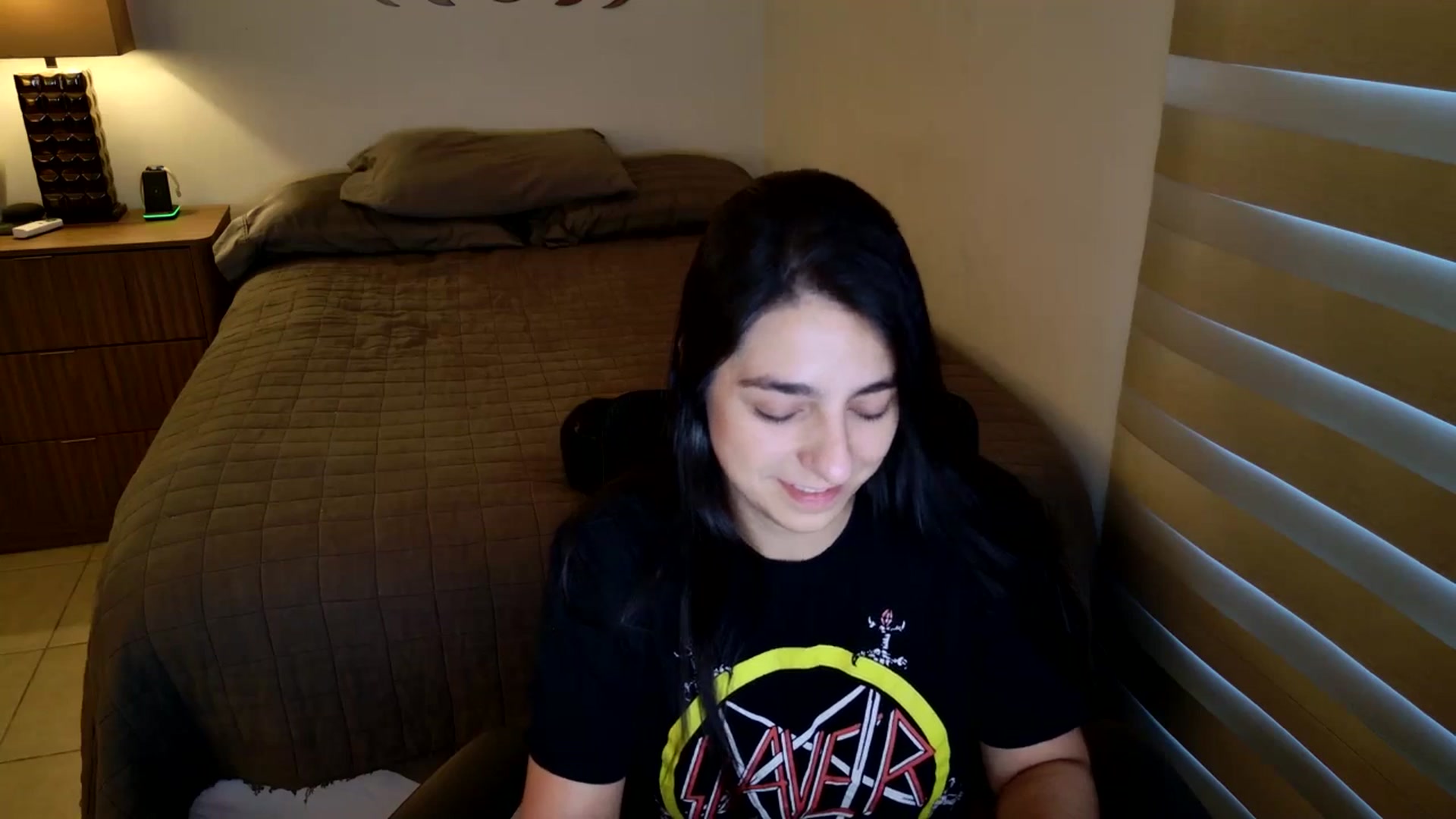 Gallery image thumbnail from anarossanna's myfreecams stream on, 06/25/2025, 01:31 image 17 of 20