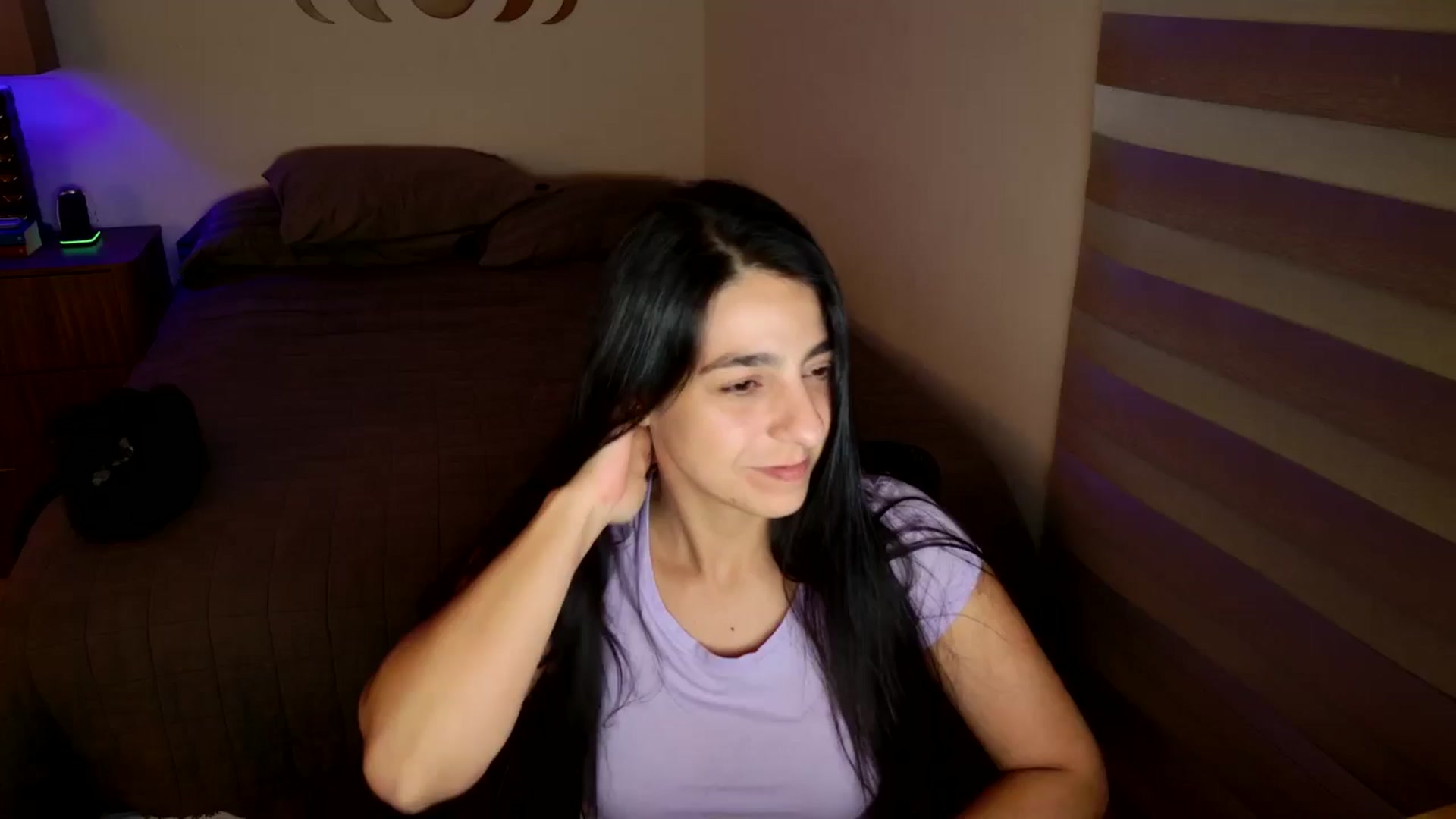 Gallery image thumbnail from anarossanna's myfreecams stream on, 06/28/2025, 02:45 image 19 of 20