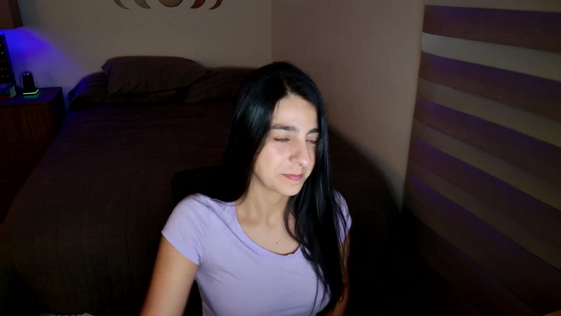 Gallery image thumbnail from anarossanna's myfreecams stream on, 06/28/2025, 02:45 image 10 of 20