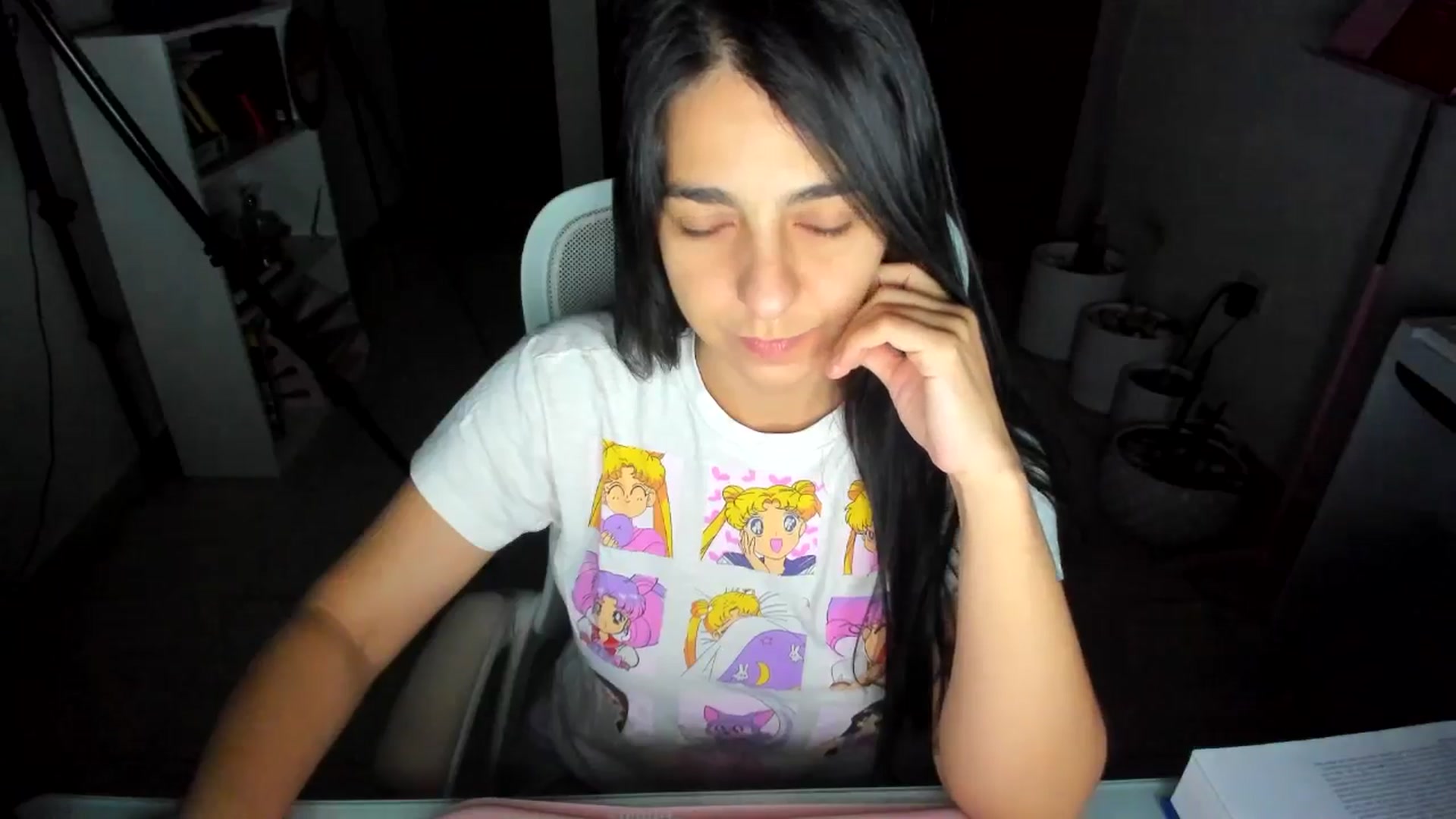 Gallery image thumbnail from anarossanna's myfreecams stream on, 06/30/2025, 02:43 image 4 of 20