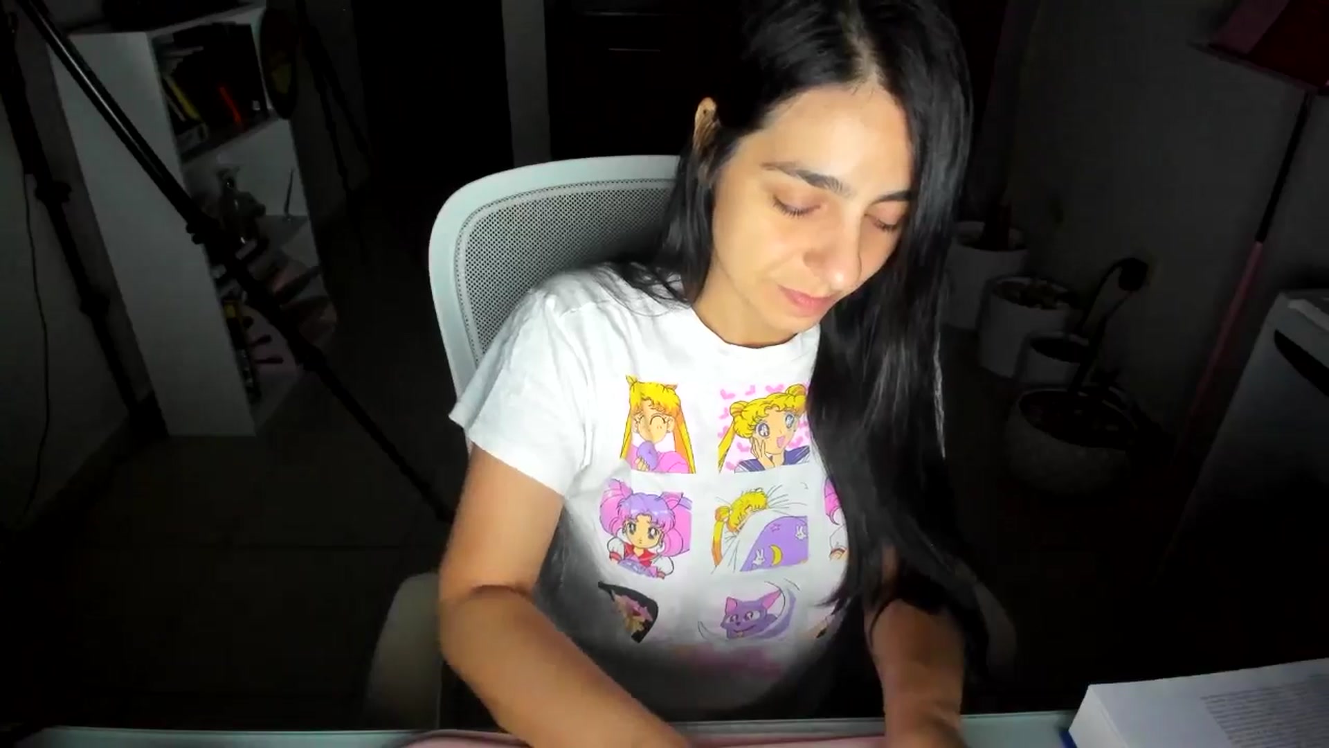 Gallery image thumbnail from anarossanna's myfreecams stream on, 06/30/2025, 02:43 image 8 of 20