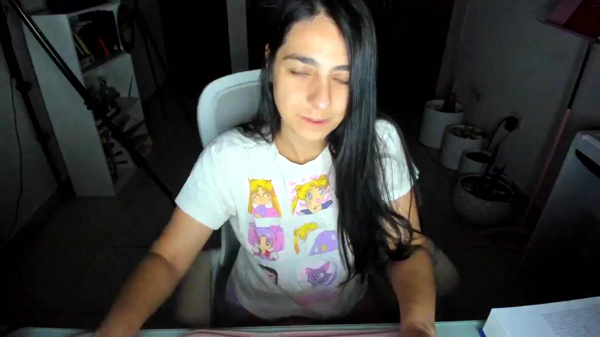 Gallery image thumbnail from anarossanna's myfreecams stream on, 06/30/2025, 02:43 image 17 of 20