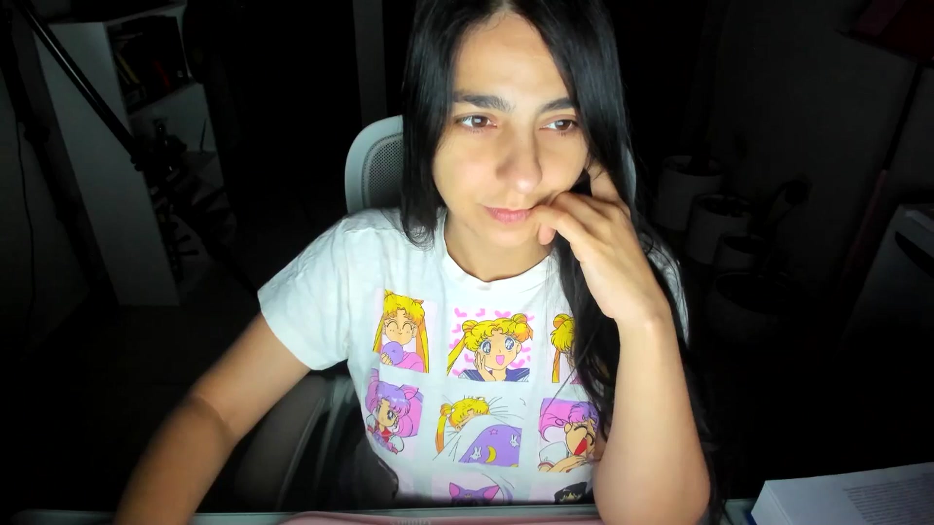 Gallery image thumbnail from anarossanna's myfreecams stream on, 06/30/2025, 02:43 image 3 of 20