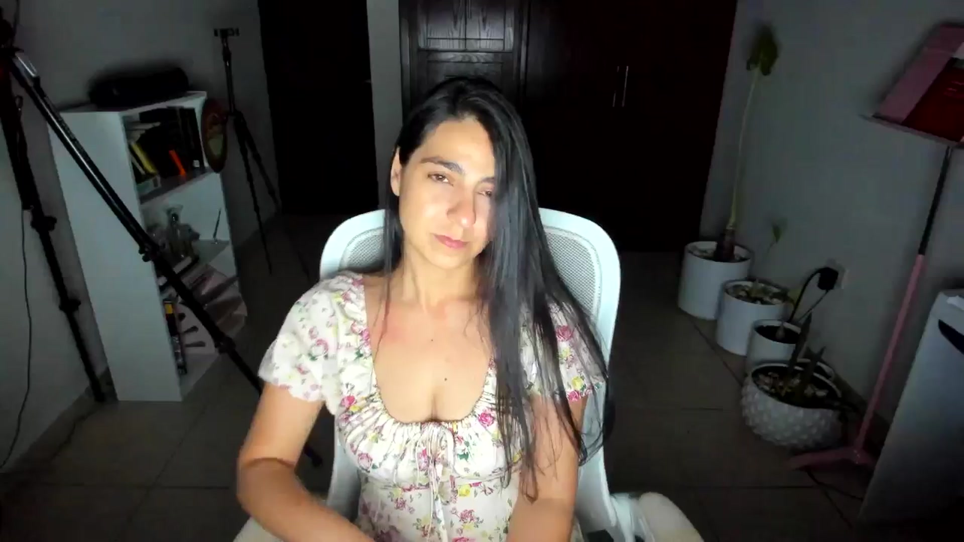 Gallery image thumbnail from anarossanna's myfreecams stream on, 07/03/2025, 03:29 image 6 of 20