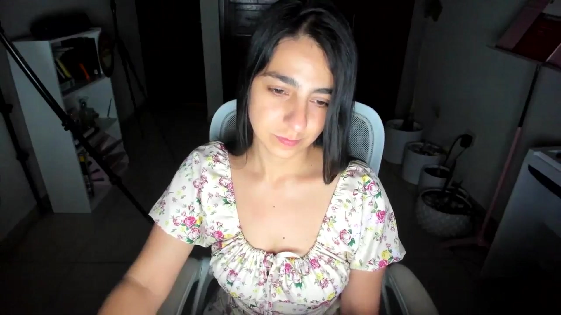 Gallery image thumbnail from anarossanna's myfreecams stream on, 07/04/2025, 03:38 image 20 of 20