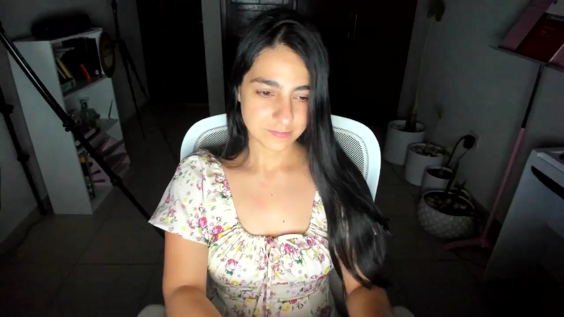 Gallery image thumbnail from anarossanna's myfreecams stream on, 07/04/2025, 03:38 image 9 of 20