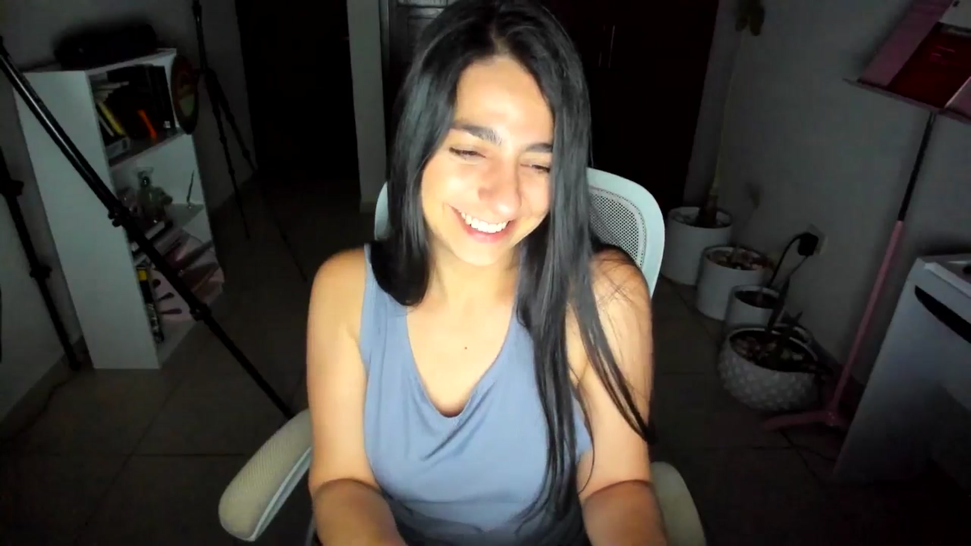 Gallery image thumbnail from anarossanna's myfreecams stream on, 07/05/2025, 03:11 image 6 of 20
