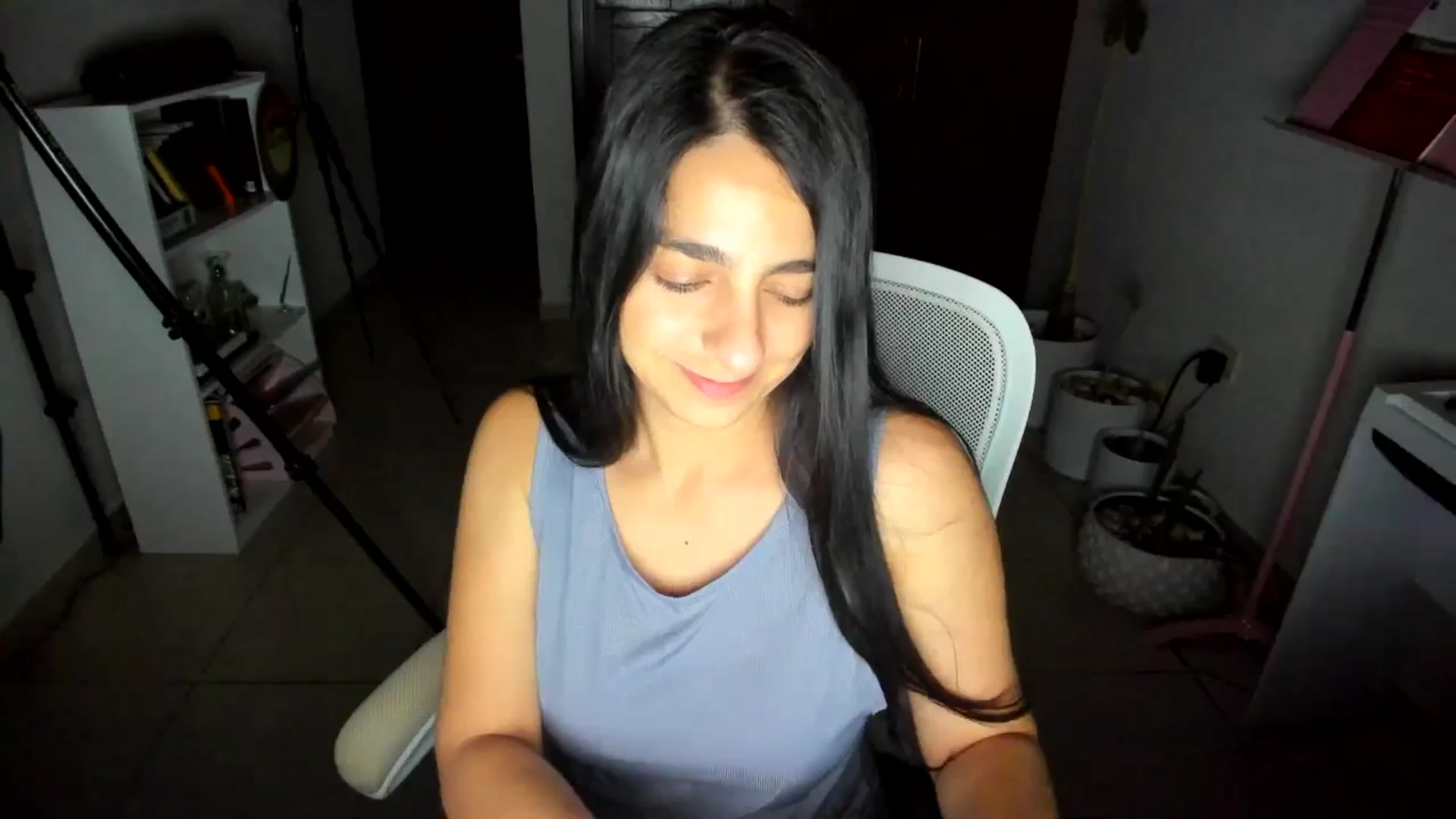 Gallery image thumbnail from anarossanna's myfreecams stream on, 07/05/2025, 03:11 image 8 of 20