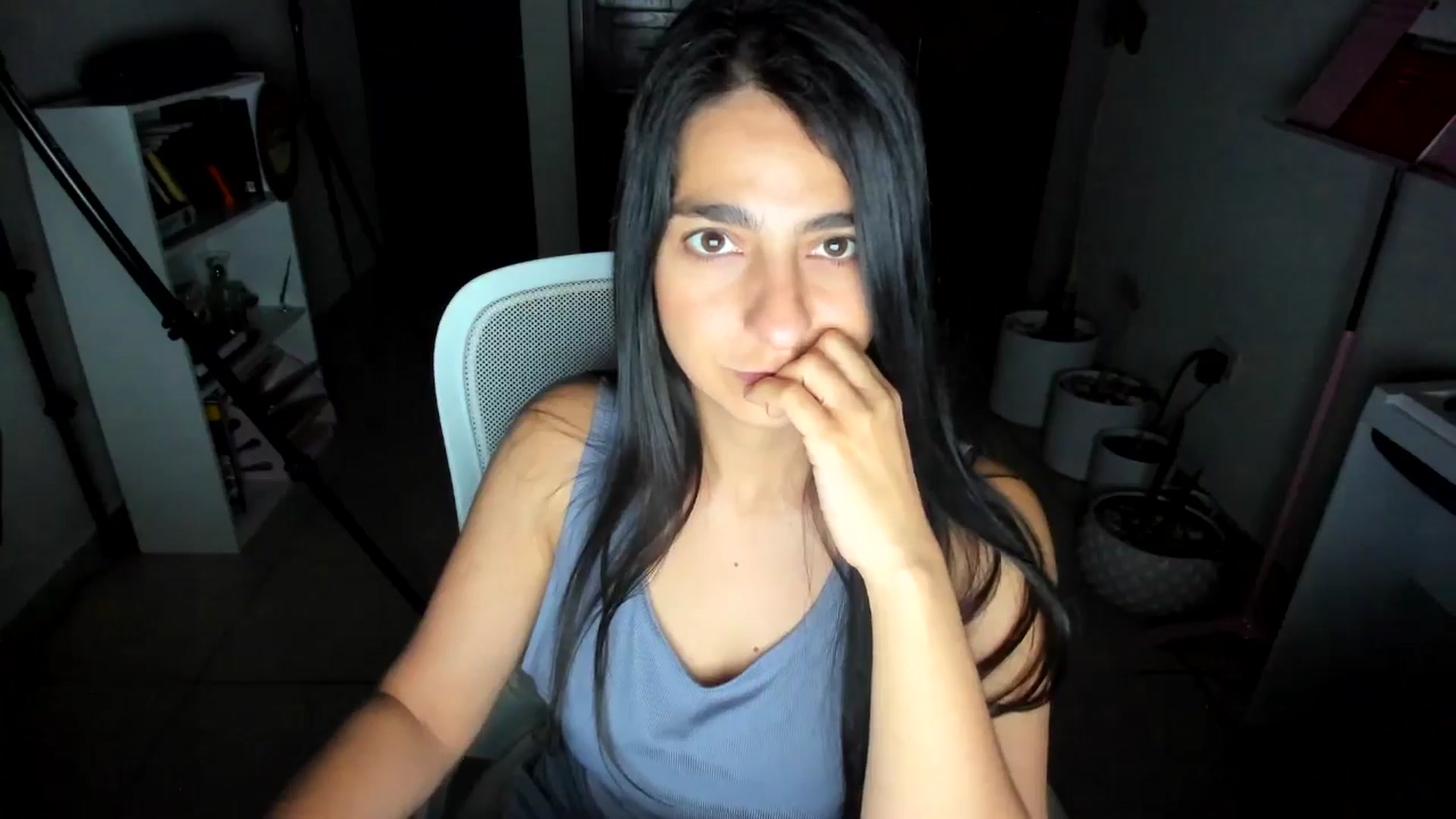 Gallery image thumbnail from anarossanna's myfreecams stream on, 07/05/2025, 03:41 image 9 of 20