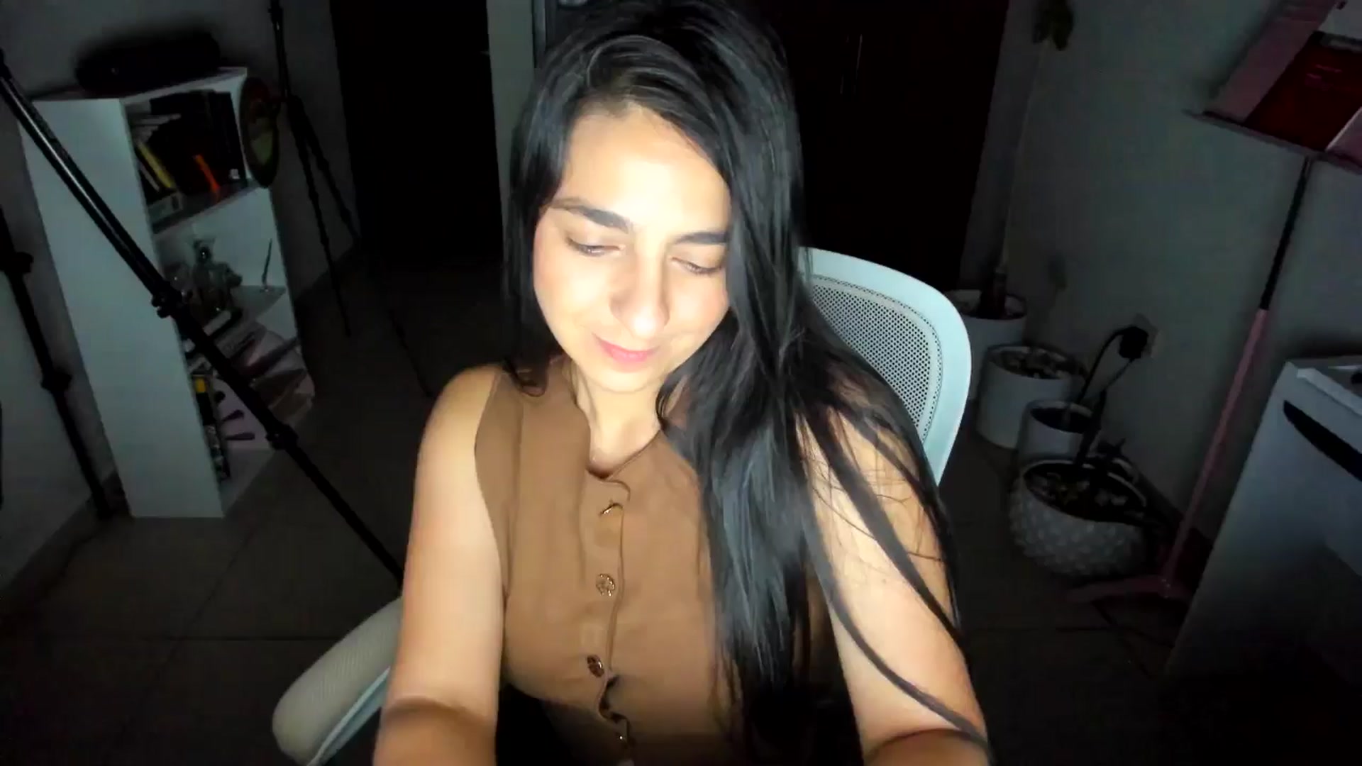 Gallery image thumbnail from anarossanna's myfreecams stream on, 07/06/2025, 03:54 image 19 of 20