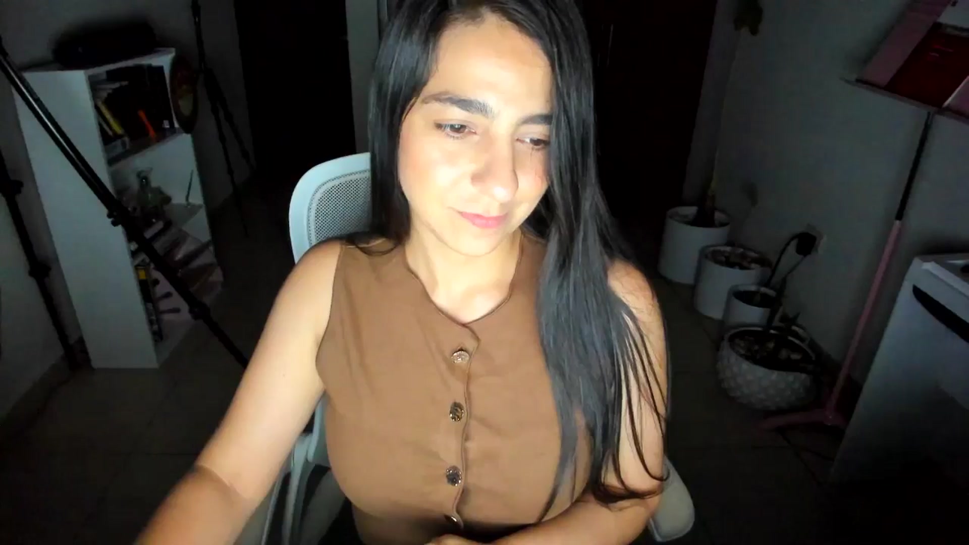 Gallery image thumbnail from anarossanna's myfreecams stream on, 07/06/2025, 03:54 image 7 of 20