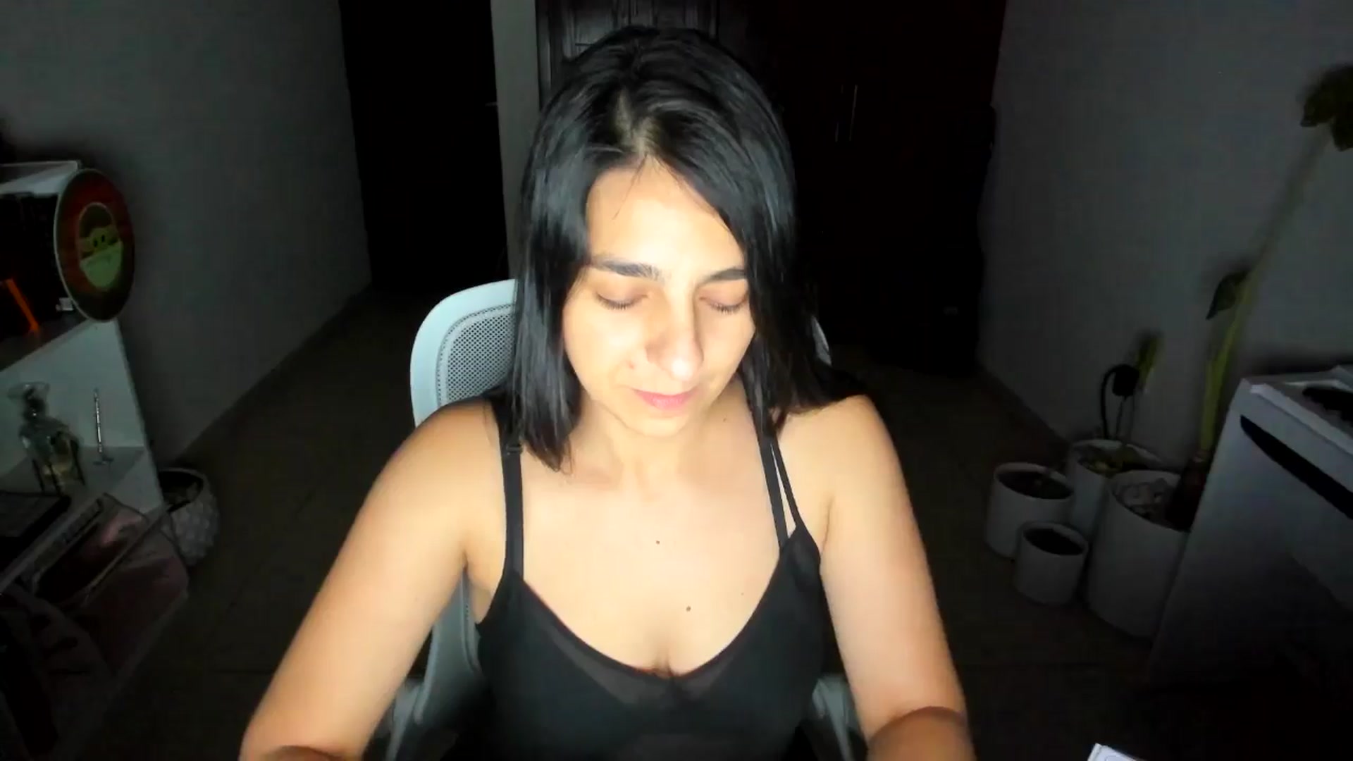 Gallery image thumbnail from anarossanna's myfreecams stream on, 07/12/2025, 03:36 image 17 of 20