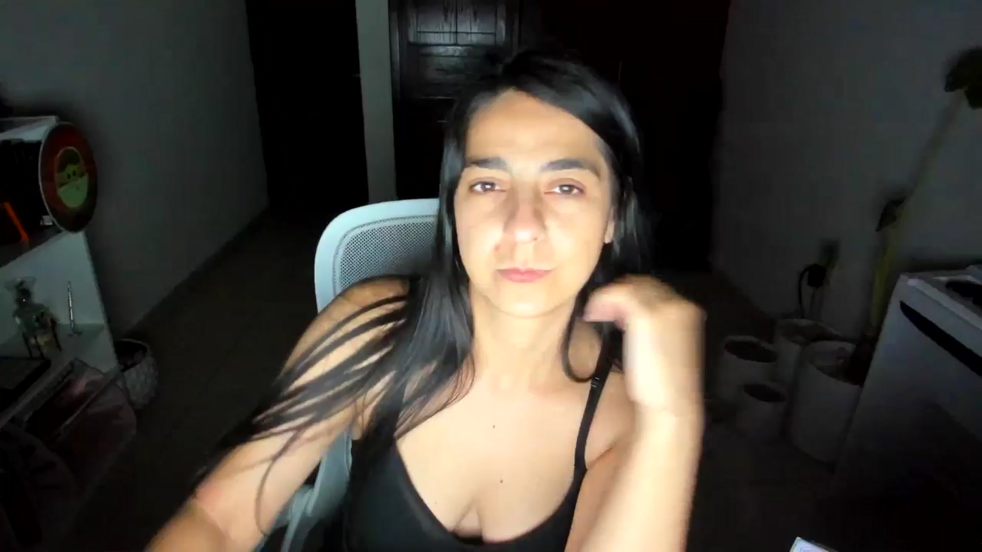 Gallery image thumbnail from anarossanna's myfreecams stream on, 07/12/2025, 03:36 image 6 of 20