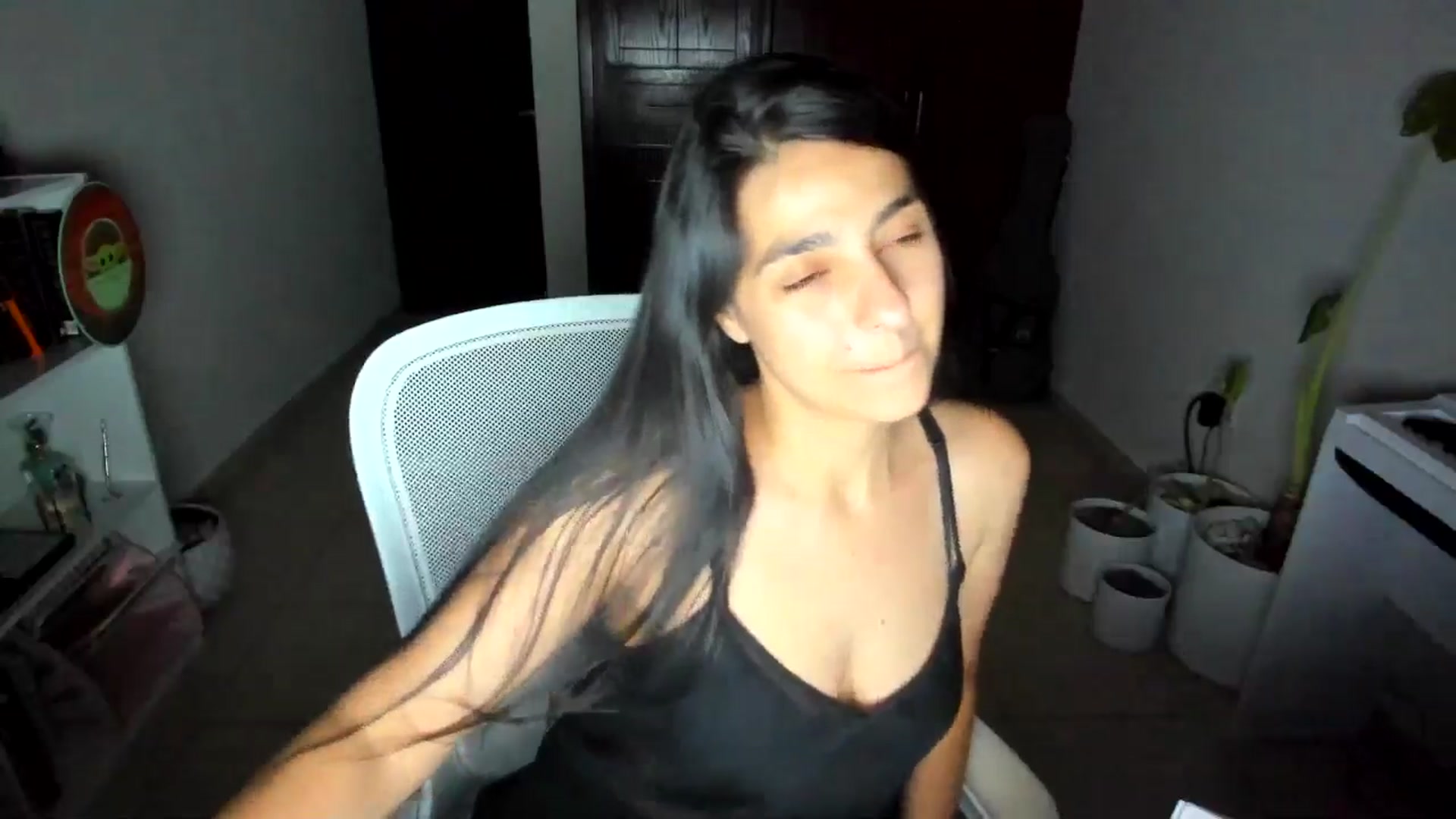 Gallery image thumbnail from anarossanna's myfreecams stream on, 07/12/2025, 03:36 image 19 of 20
