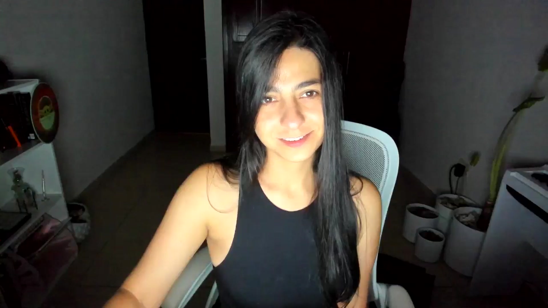 Gallery image thumbnail from anarossanna's myfreecams stream on, 07/18/2025, 03:45 image 12 of 20