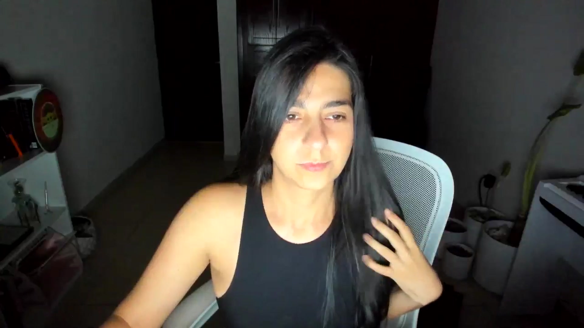 Gallery image thumbnail from anarossanna's myfreecams stream on, 07/18/2025, 03:45 image 2 of 20