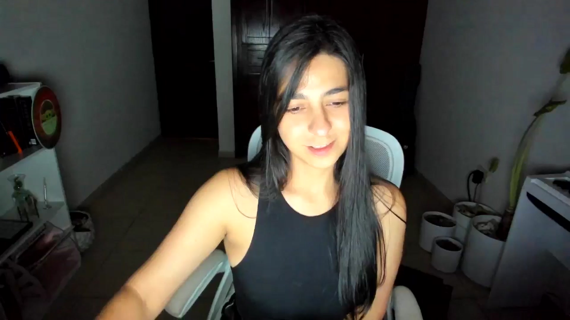 Gallery image thumbnail from anarossanna's myfreecams stream on, 07/18/2025, 03:45 image 14 of 20