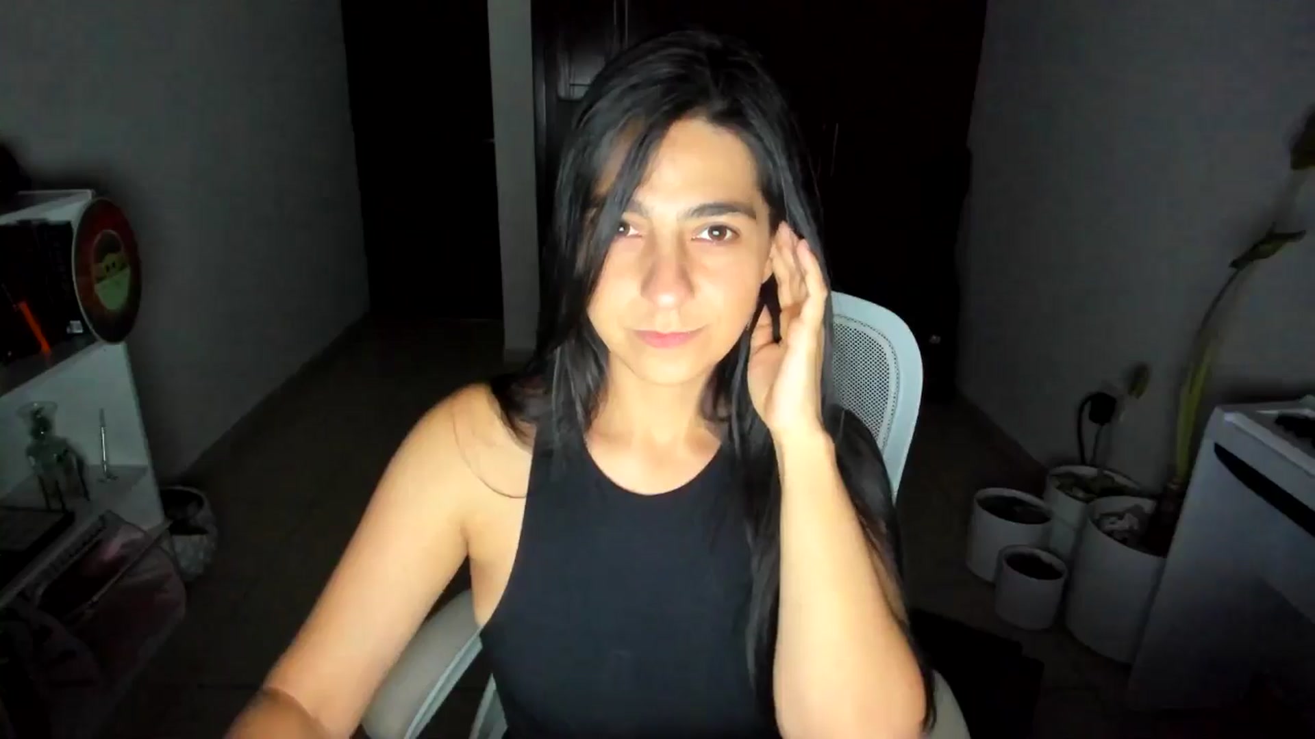 Gallery image thumbnail from anarossanna's myfreecams stream on, 07/18/2025, 03:45 image 15 of 20