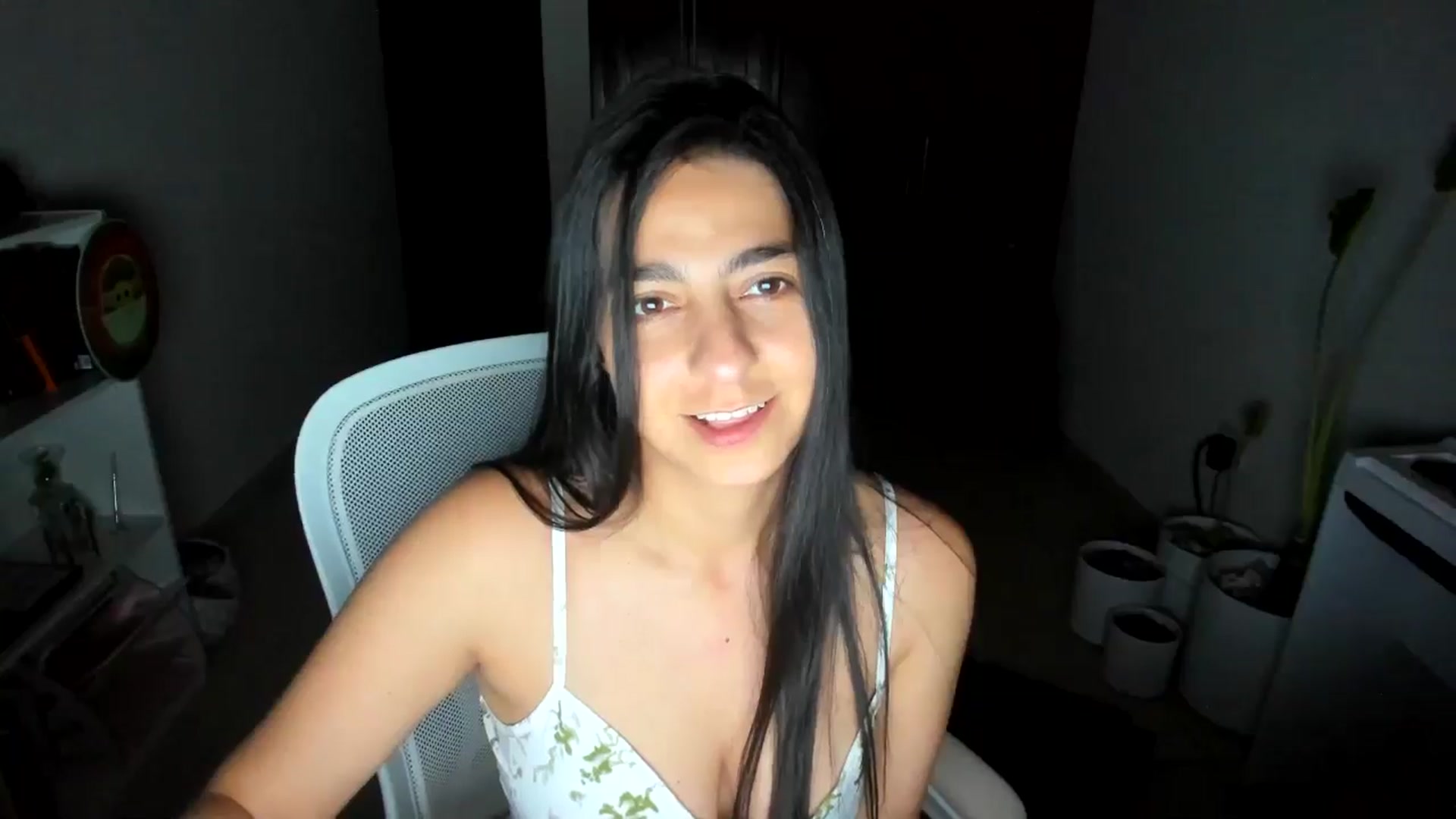 Gallery image thumbnail from anarossanna's myfreecams stream on, 07/19/2025, 04:16 image 11 of 20