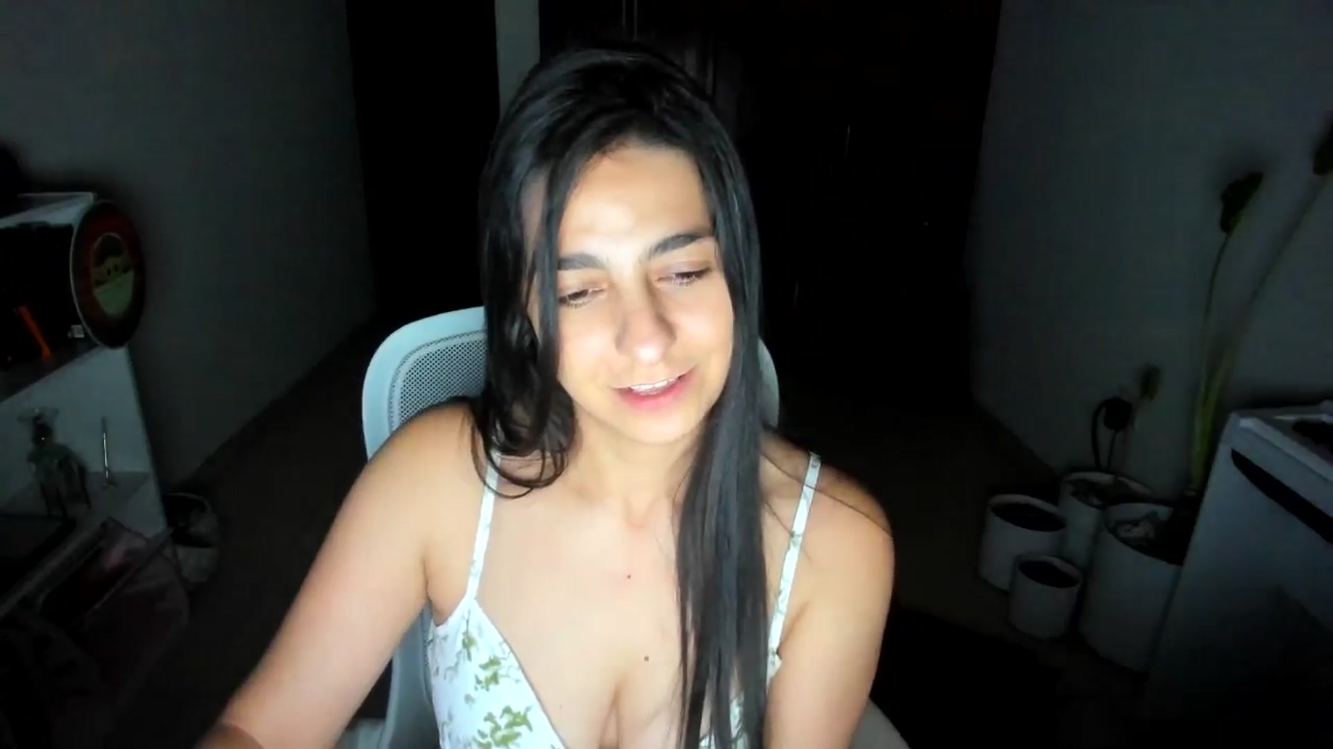 Gallery image thumbnail from anarossanna's myfreecams stream on, 07/19/2025, 04:16 image 14 of 20
