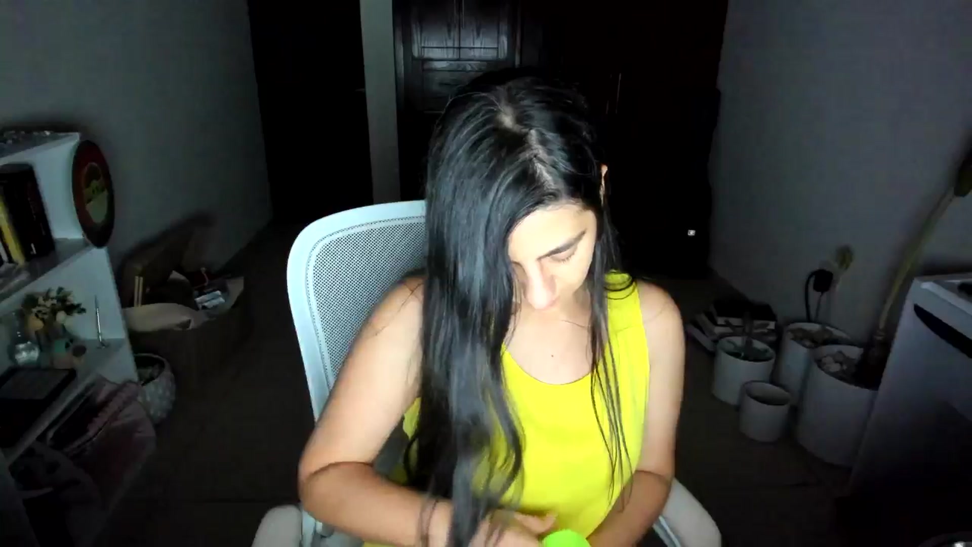 Gallery image thumbnail from anarossanna's myfreecams stream on, 08/06/2025, 03:22 image 11 of 20